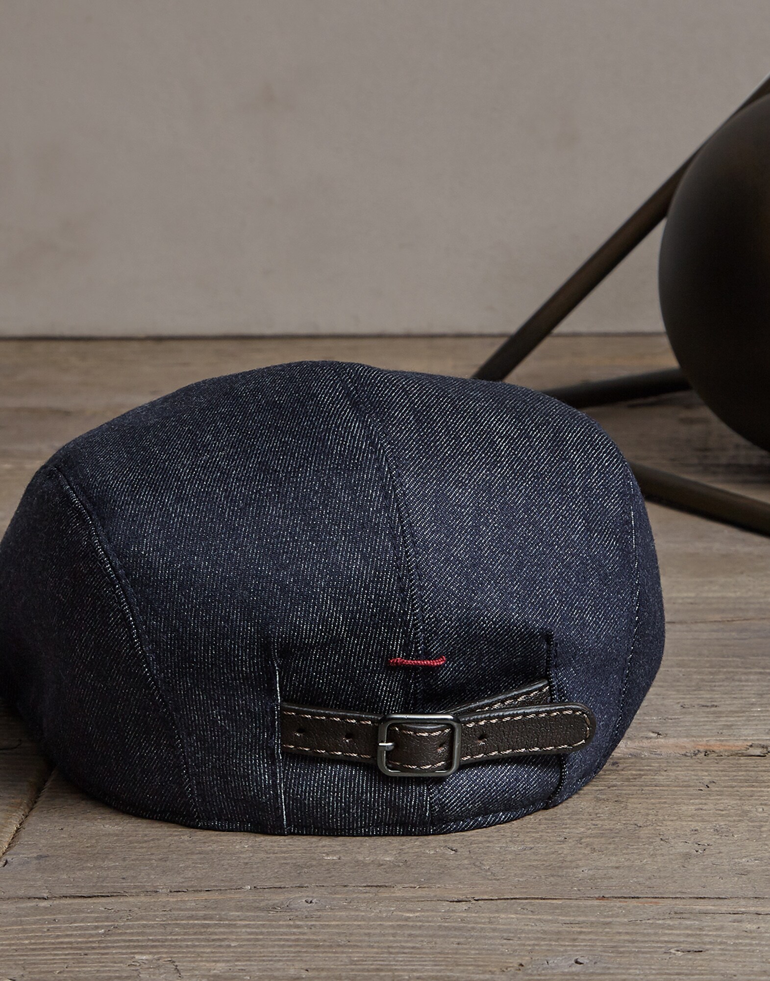 Hat - Detail