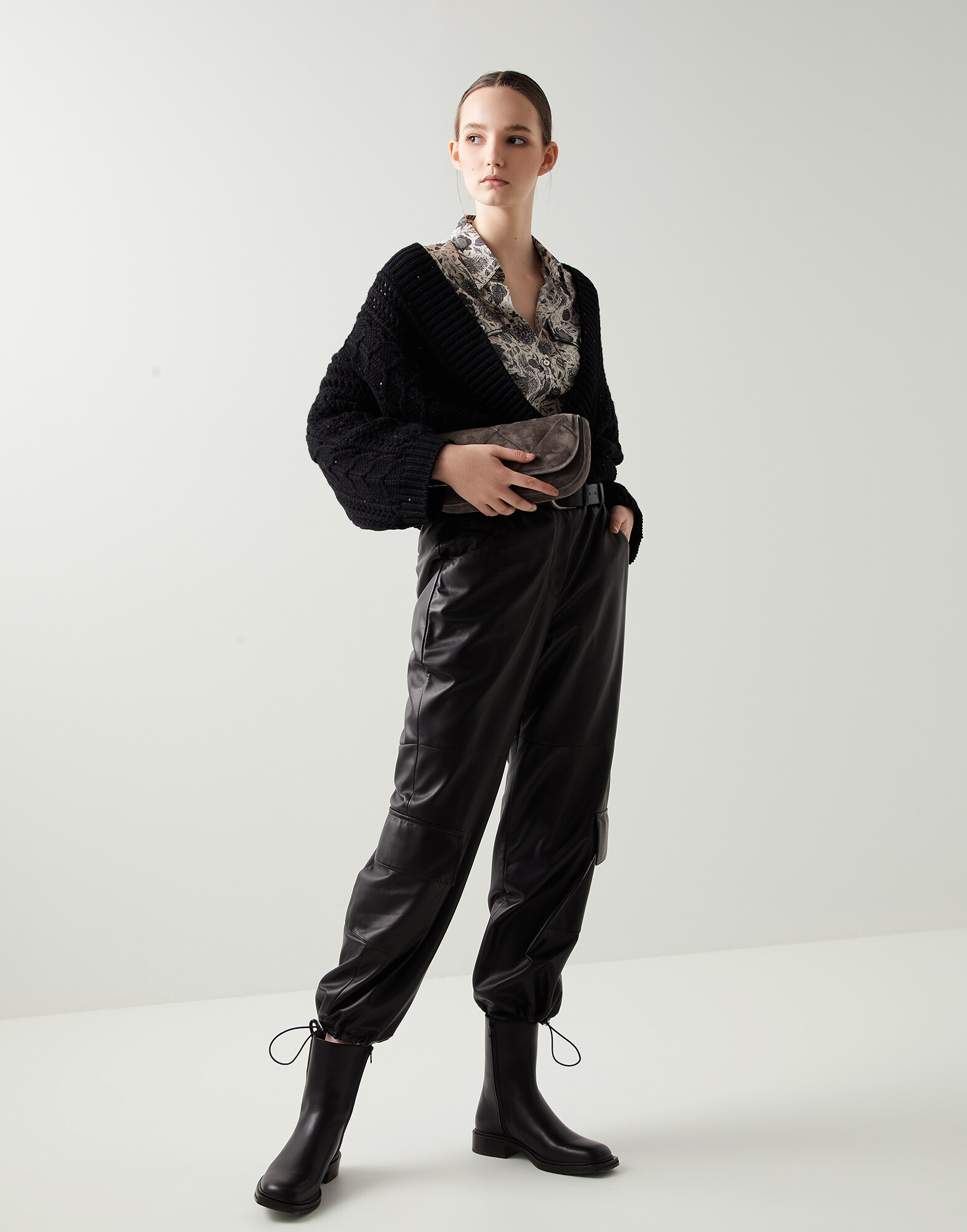 Large - Vue tenue complète