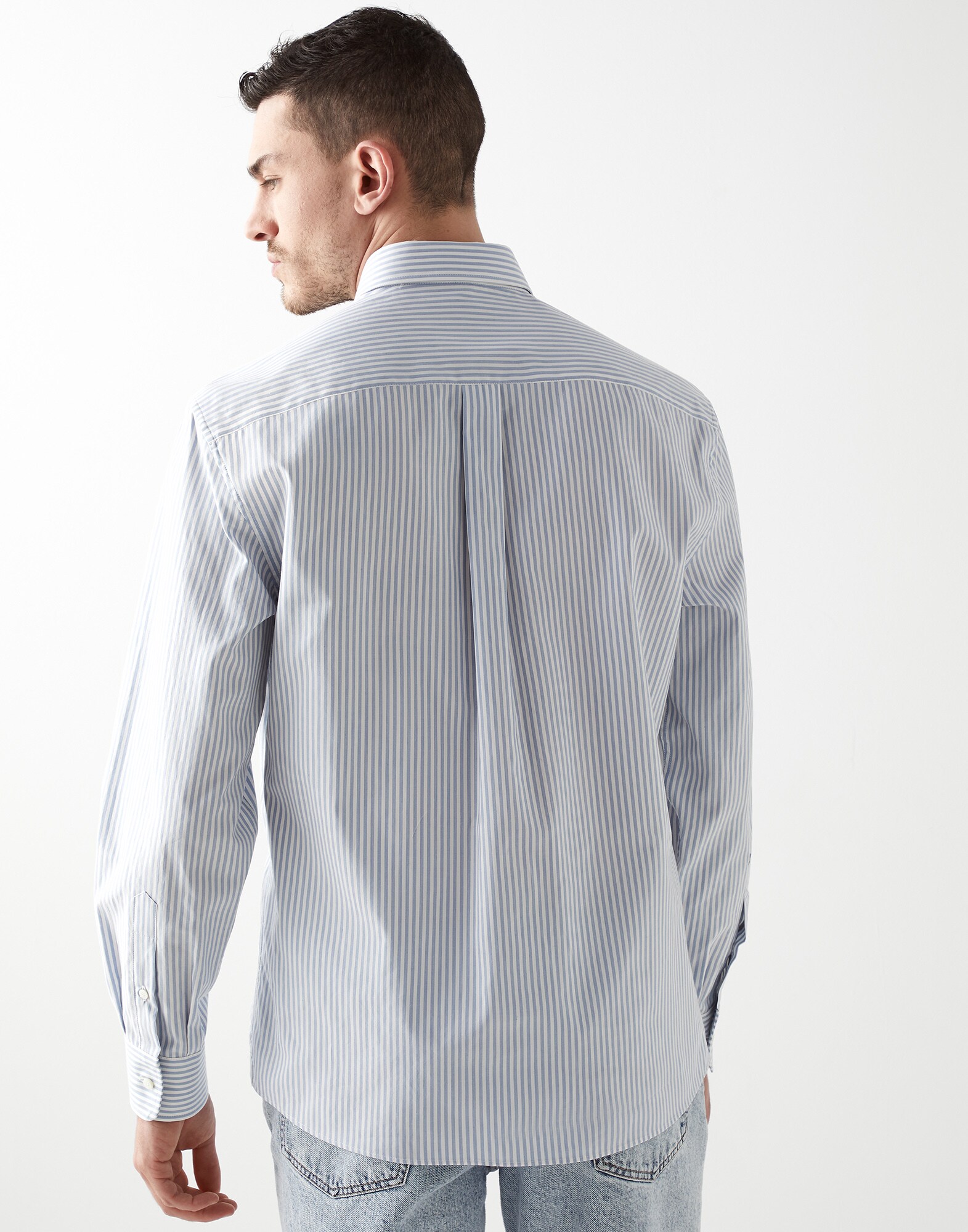 Loose - Back view