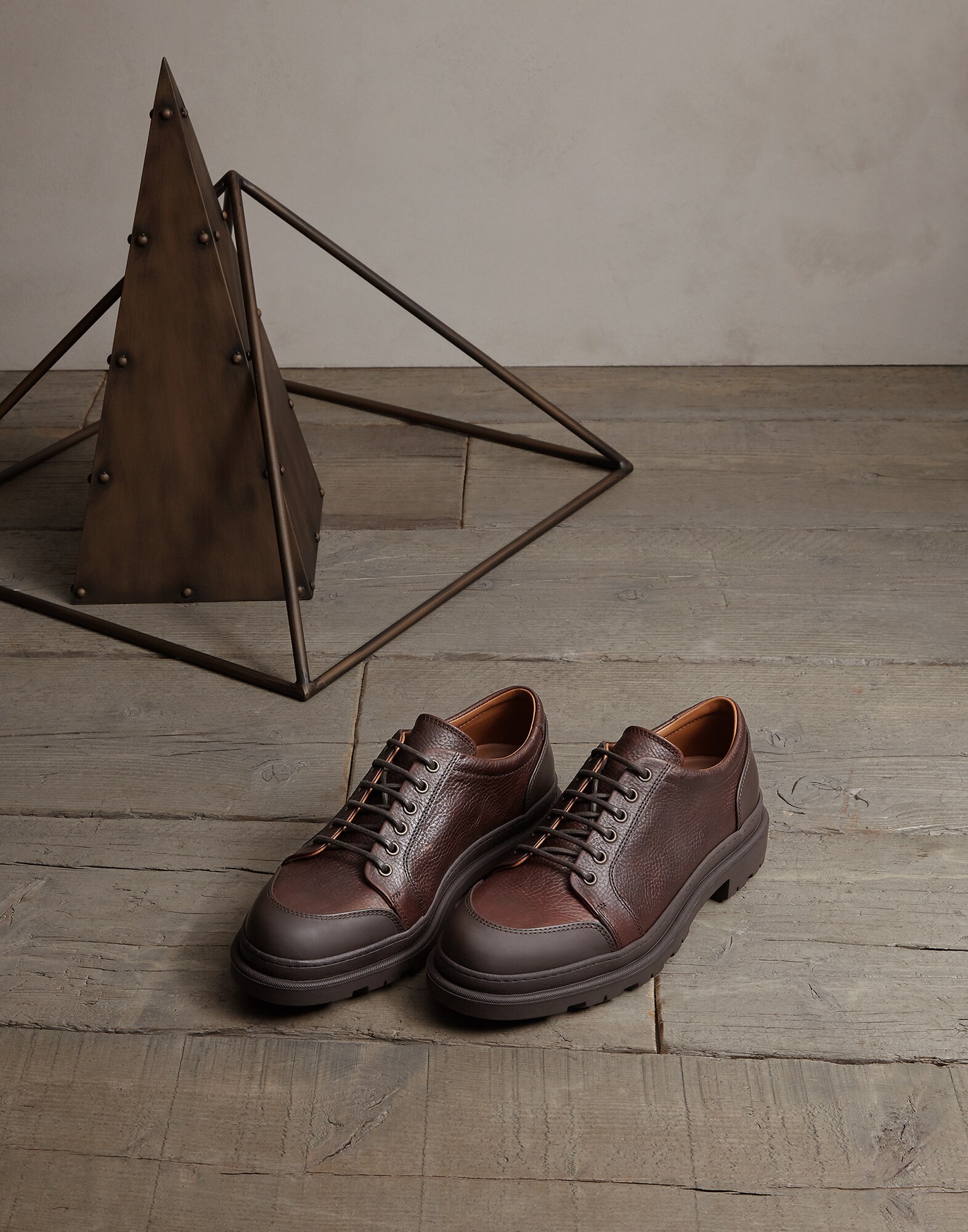 Calfskin derby