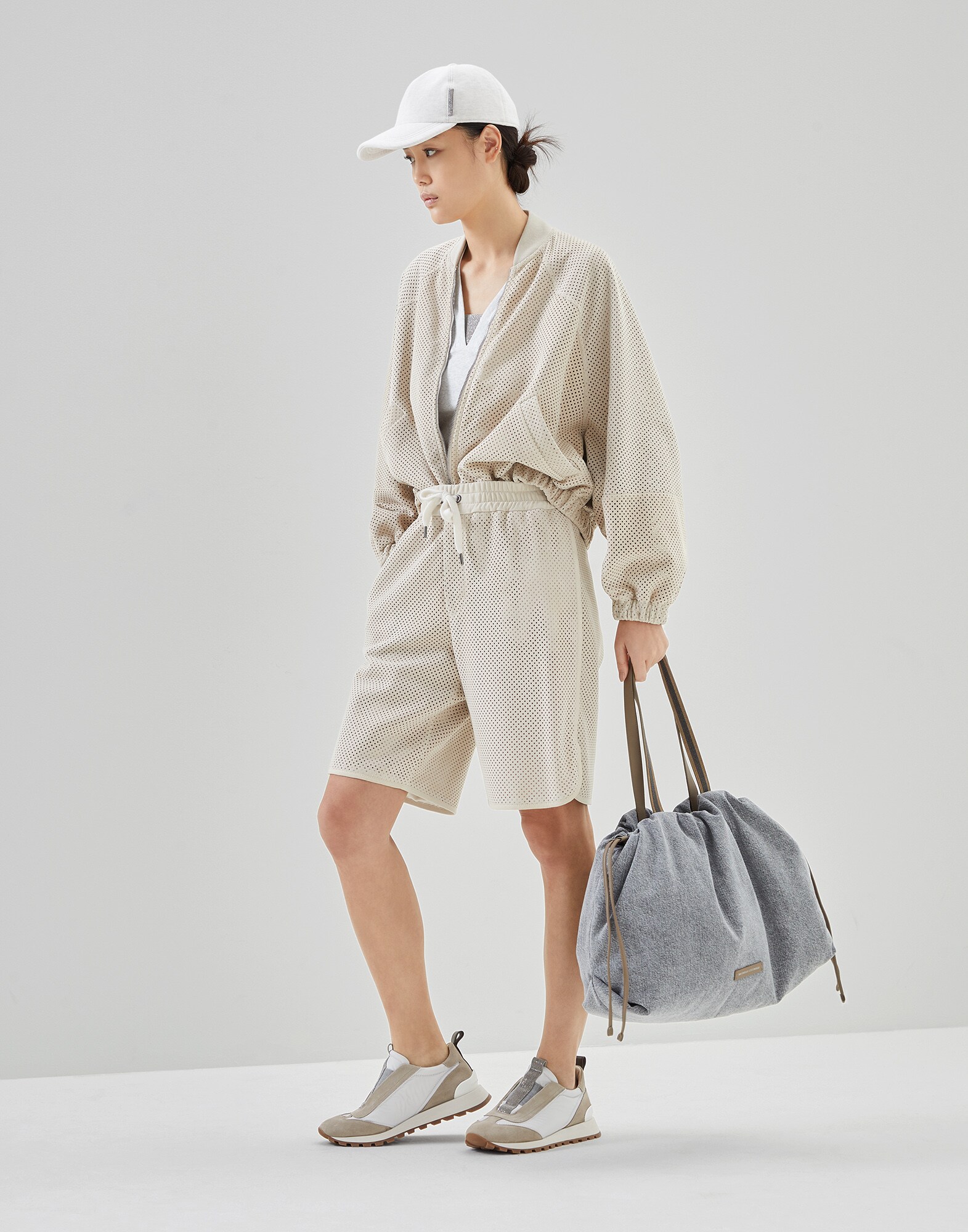 Long Sleeve T-Shirt - Full look