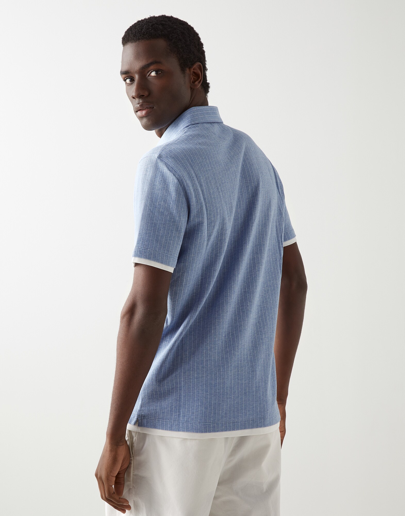 Polo - Back view