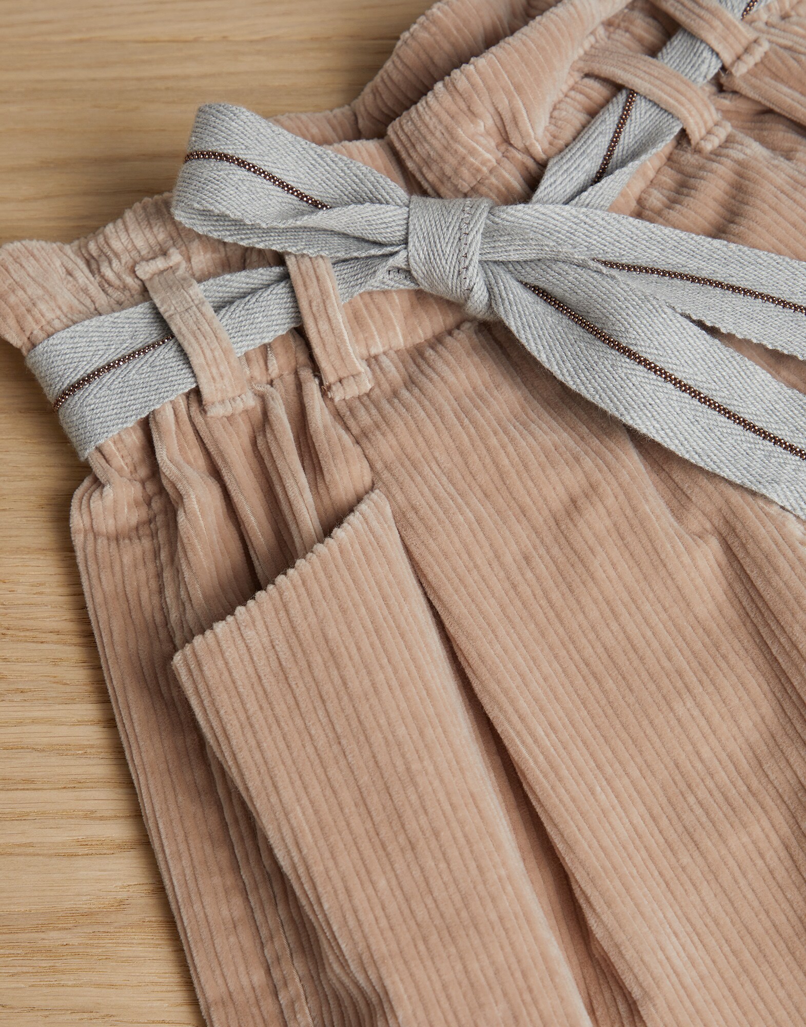 Pants - Detail view