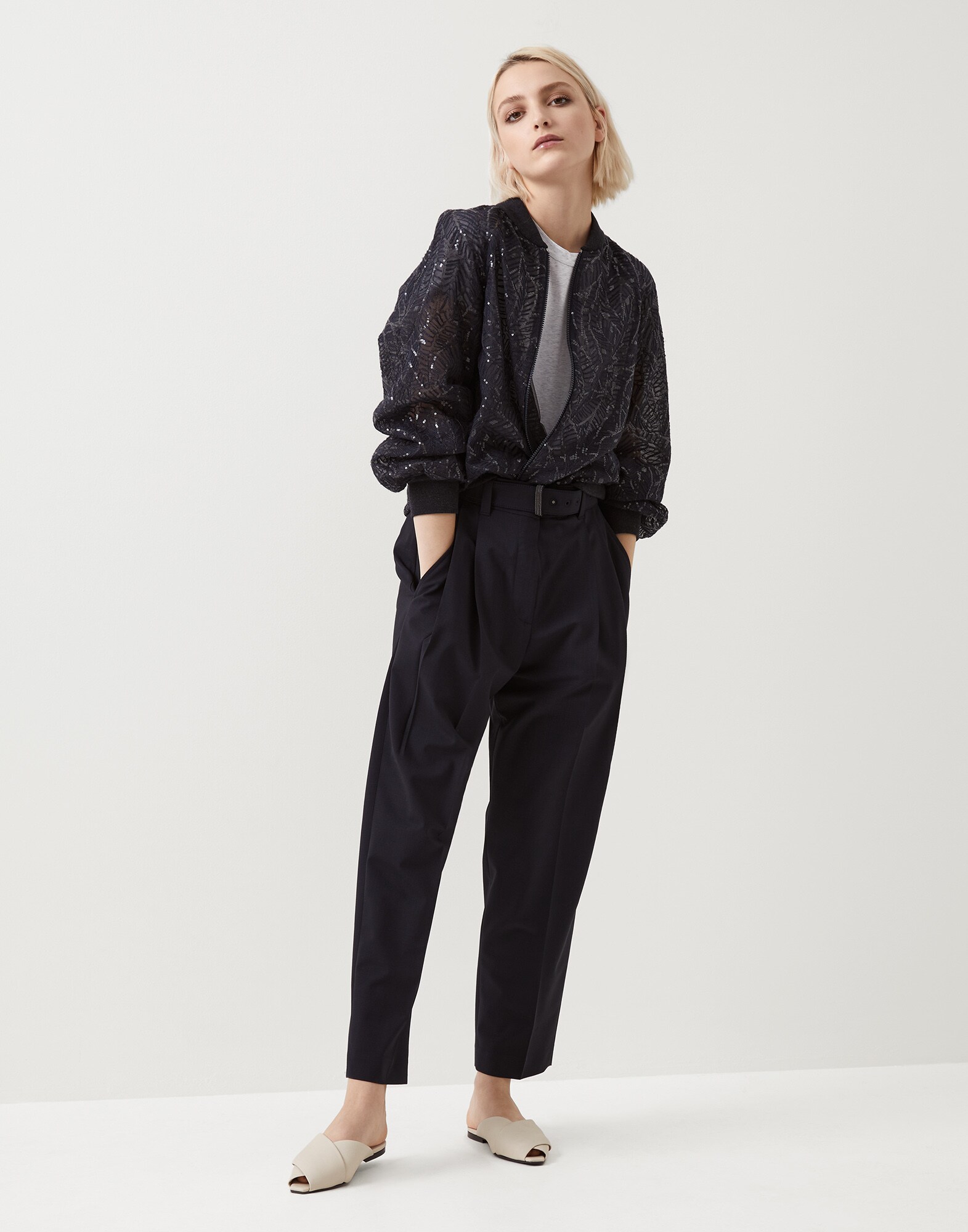 211WOUTFITPRIMA15 image number 0