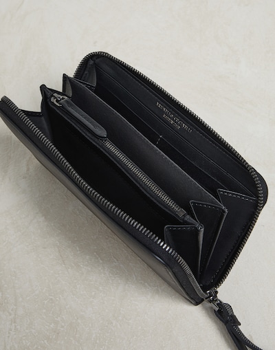 Wallet - Full look