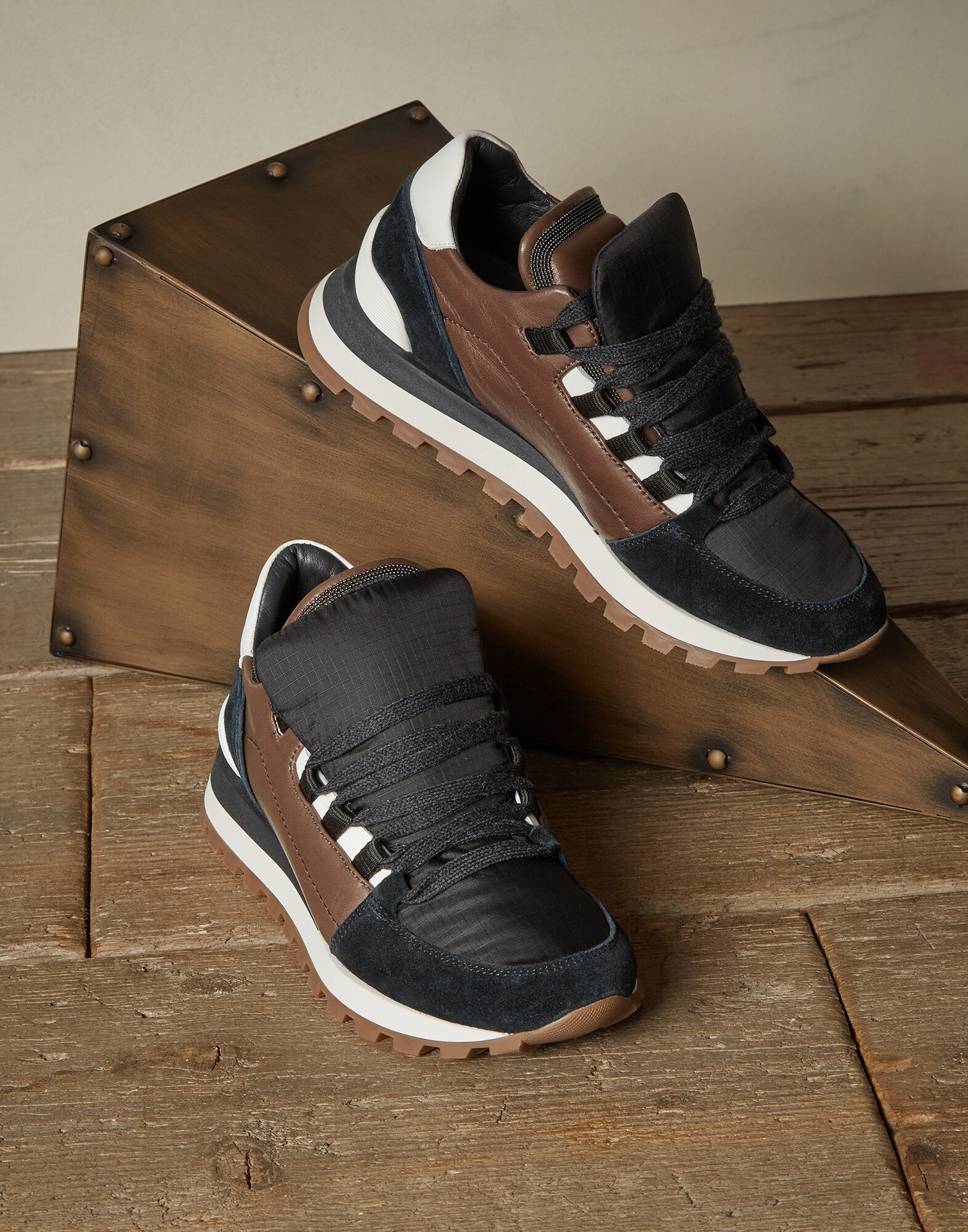Sneakers - Front