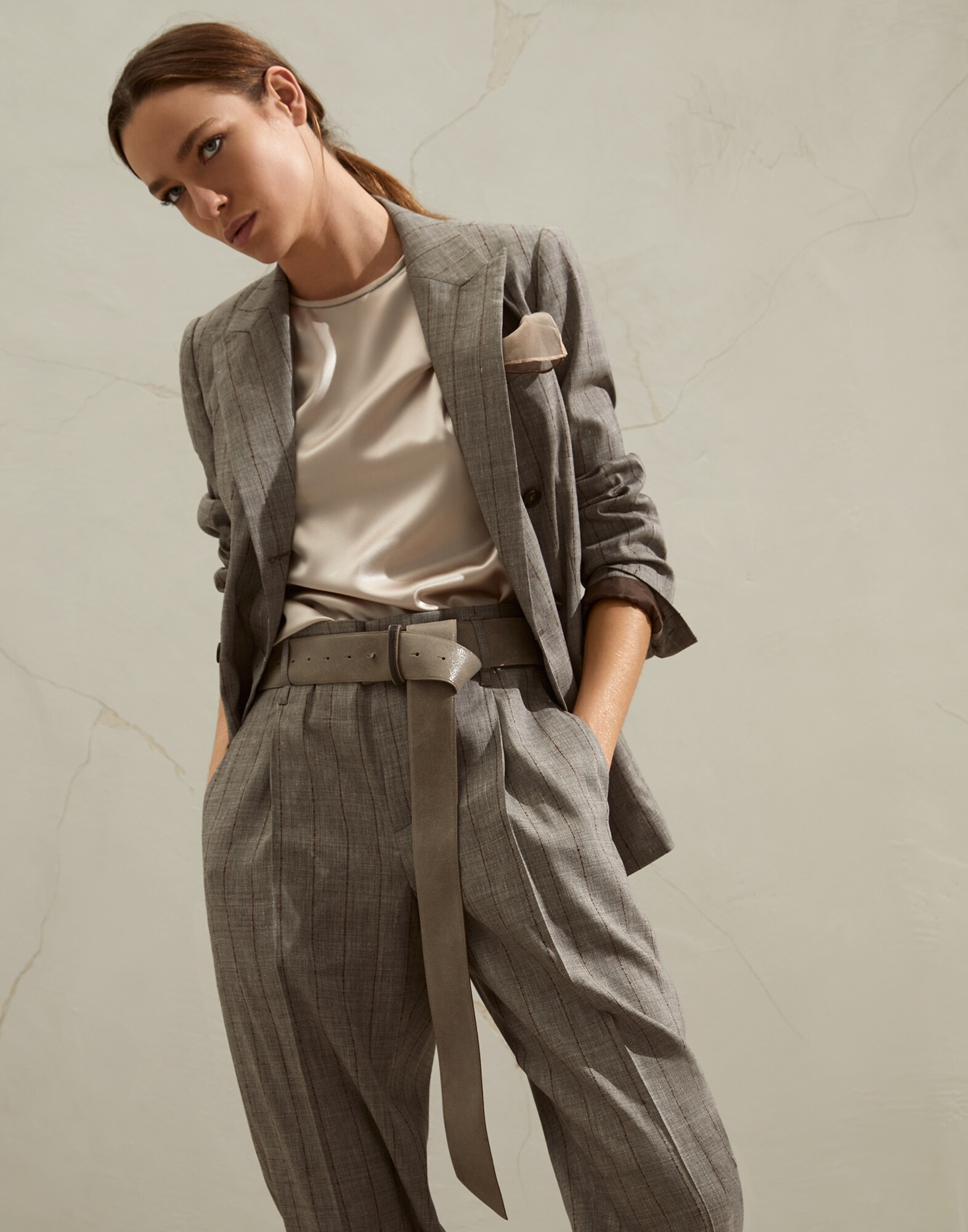腰带 - Editorial