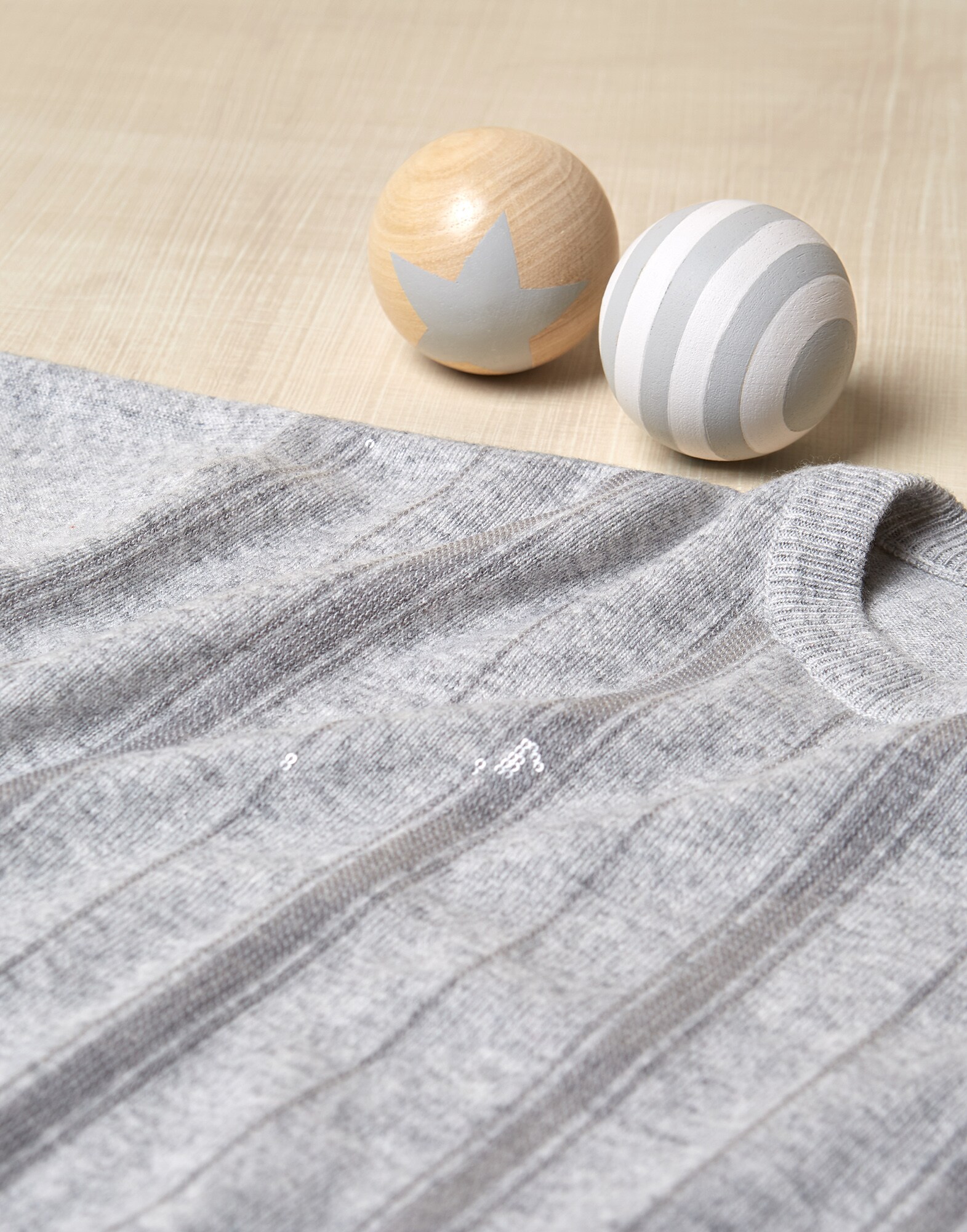 Crewneck Sweater - Detail