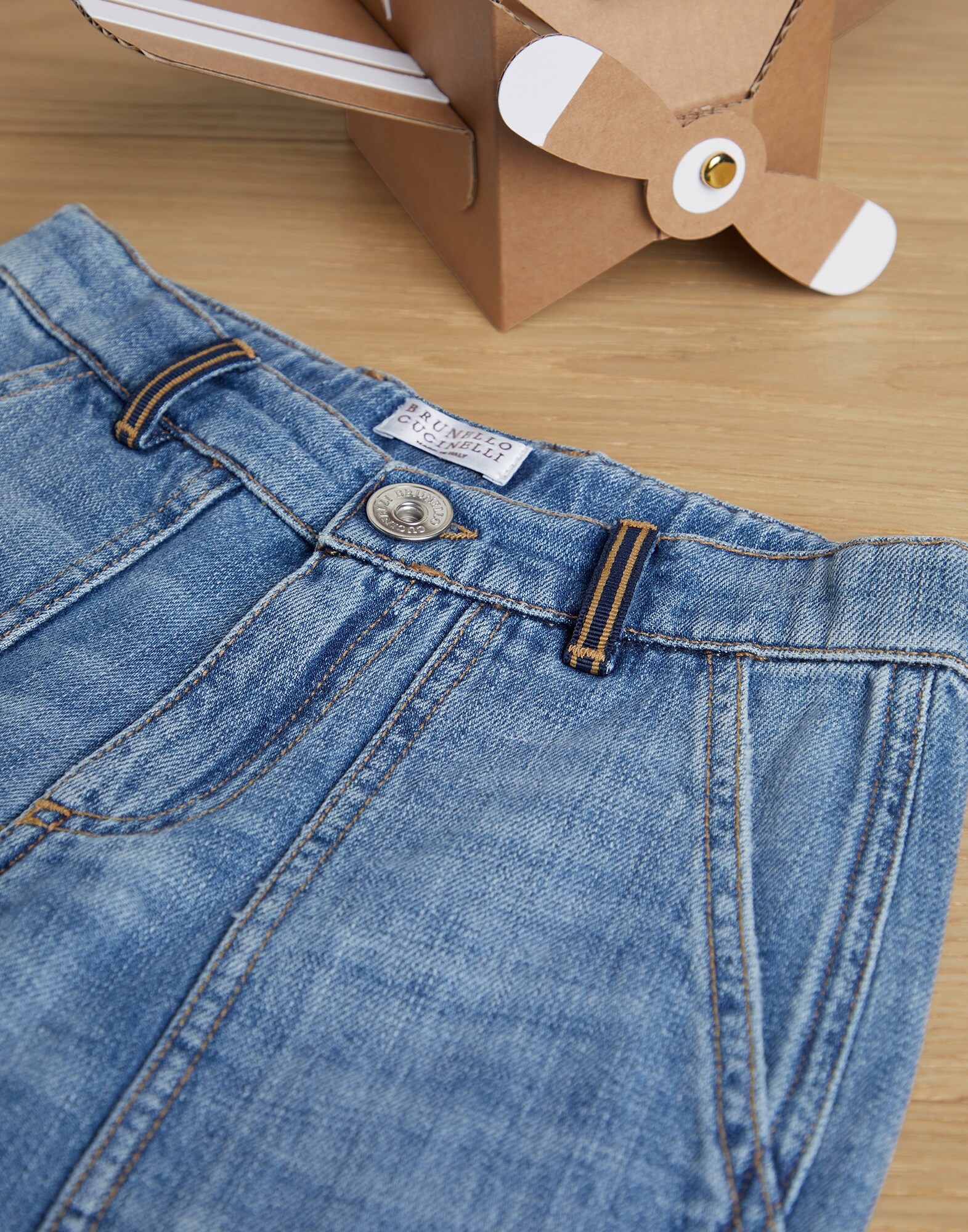 Denim Pants - Detail view