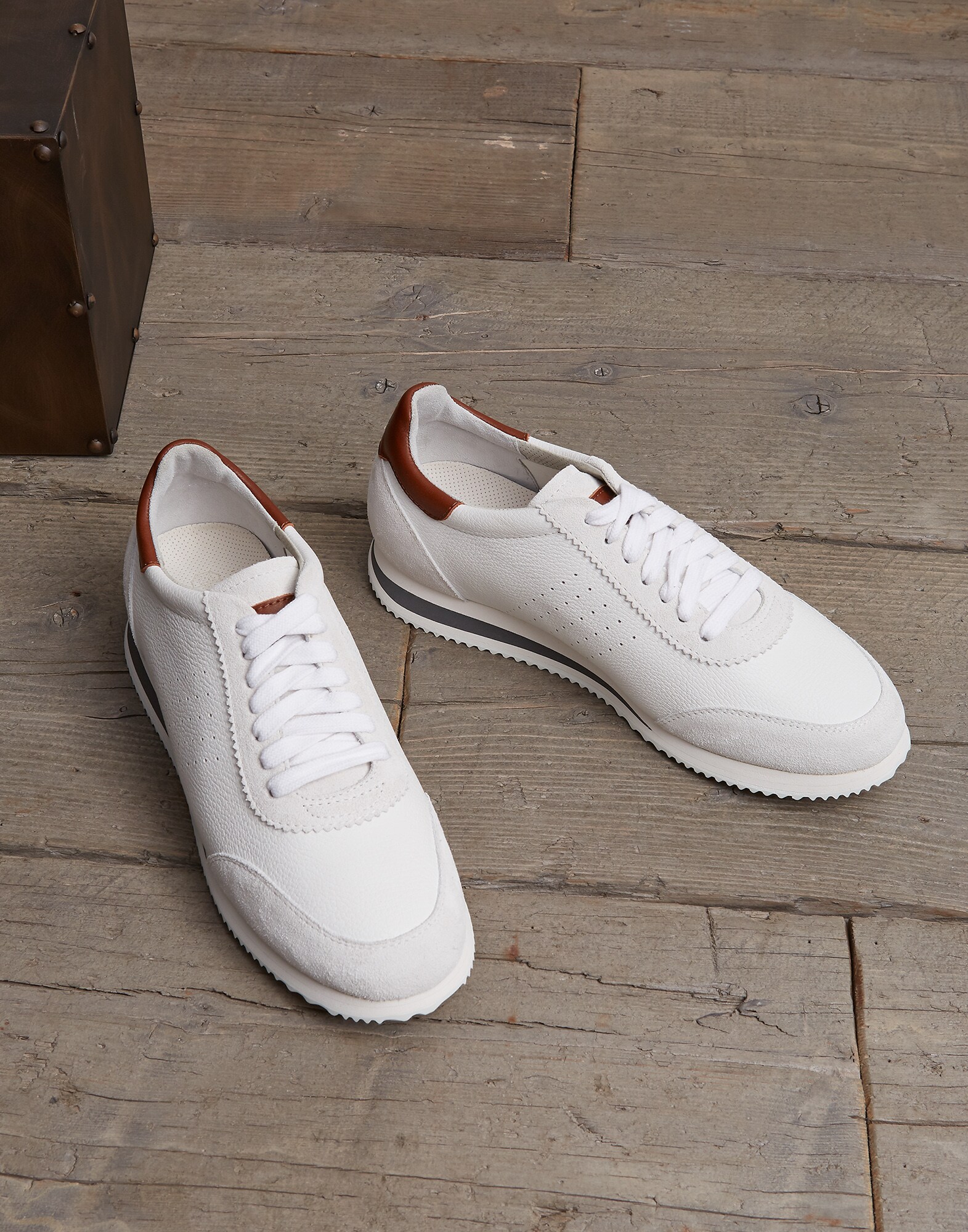 Sneakers - Front