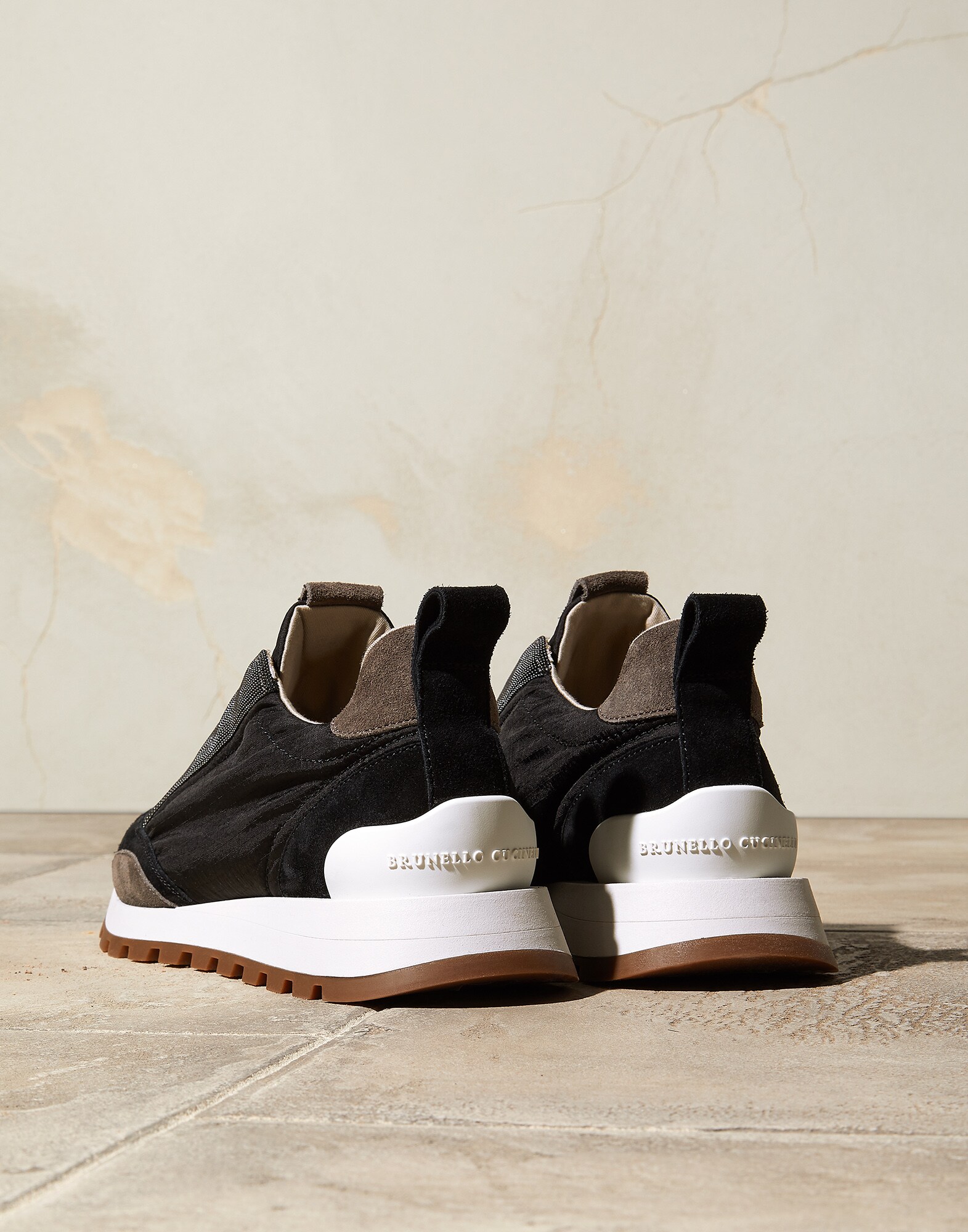 Sneakers - Back