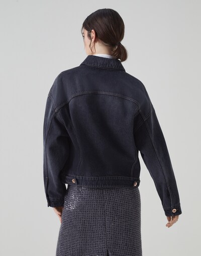 Outerwear - Vista trasera