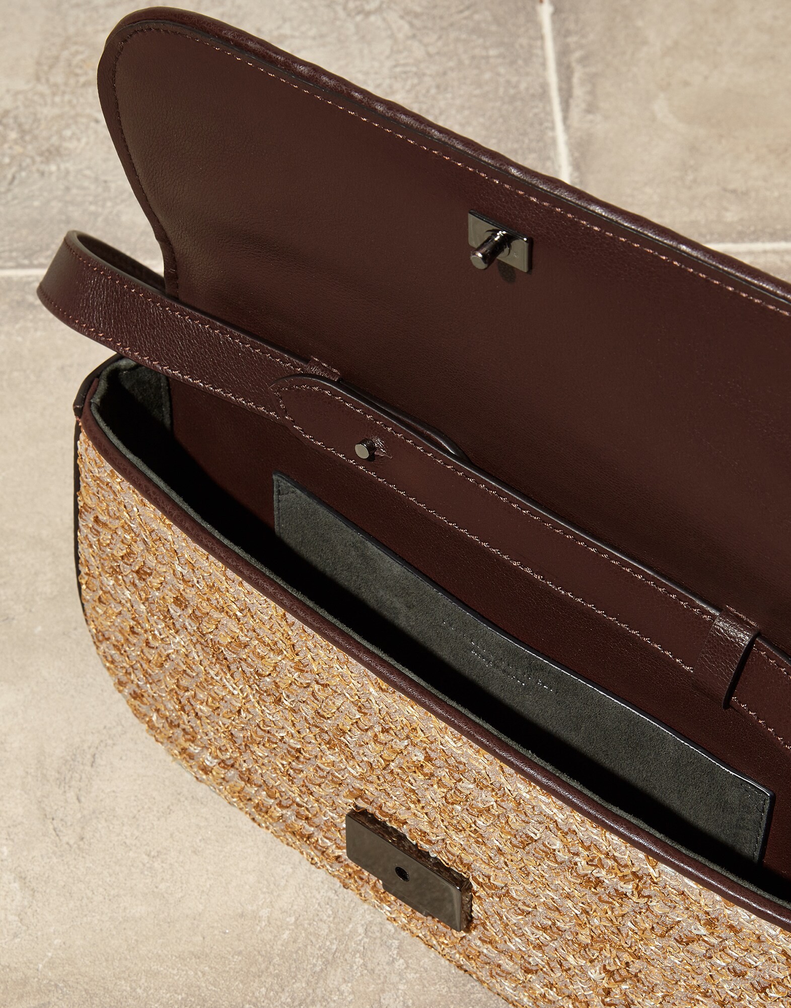 Shoulder Bag - Full look
