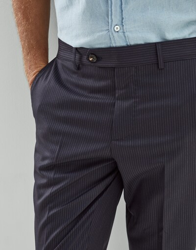 Flat front - Detail view