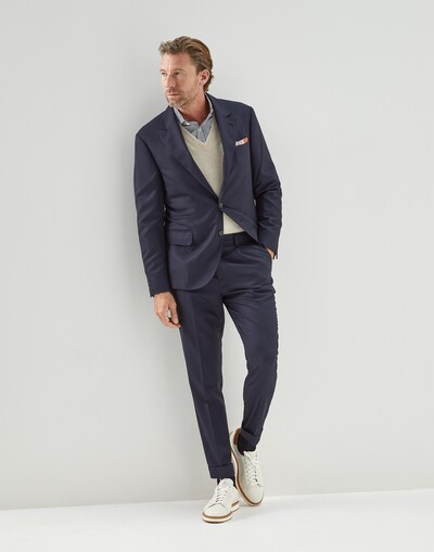 Pantalón con Pinzas - Vista look completo