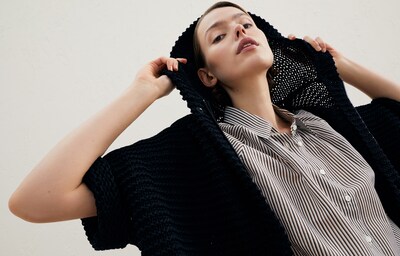 Pull avec Capuche - Vue horizontale