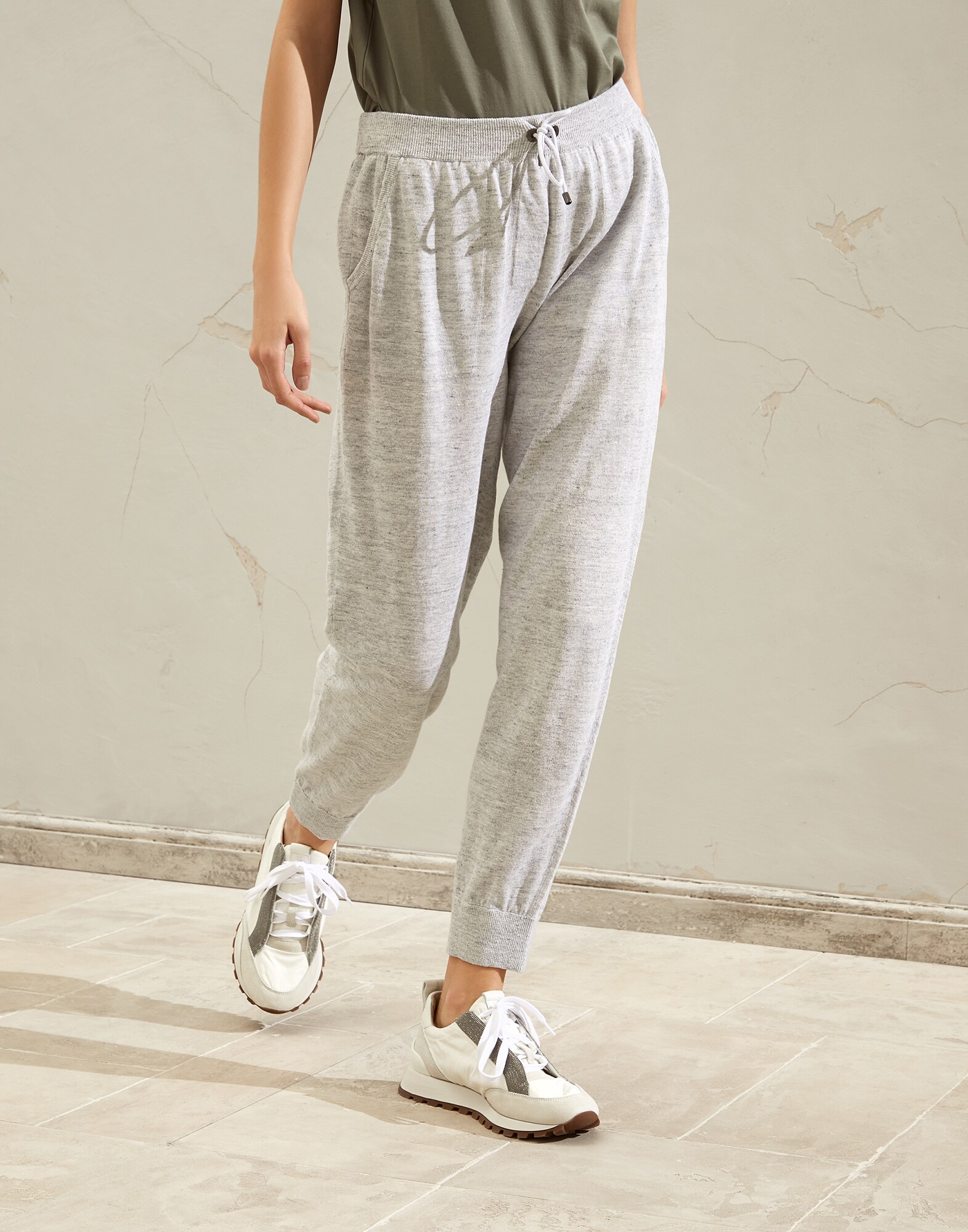Joggers - Front view