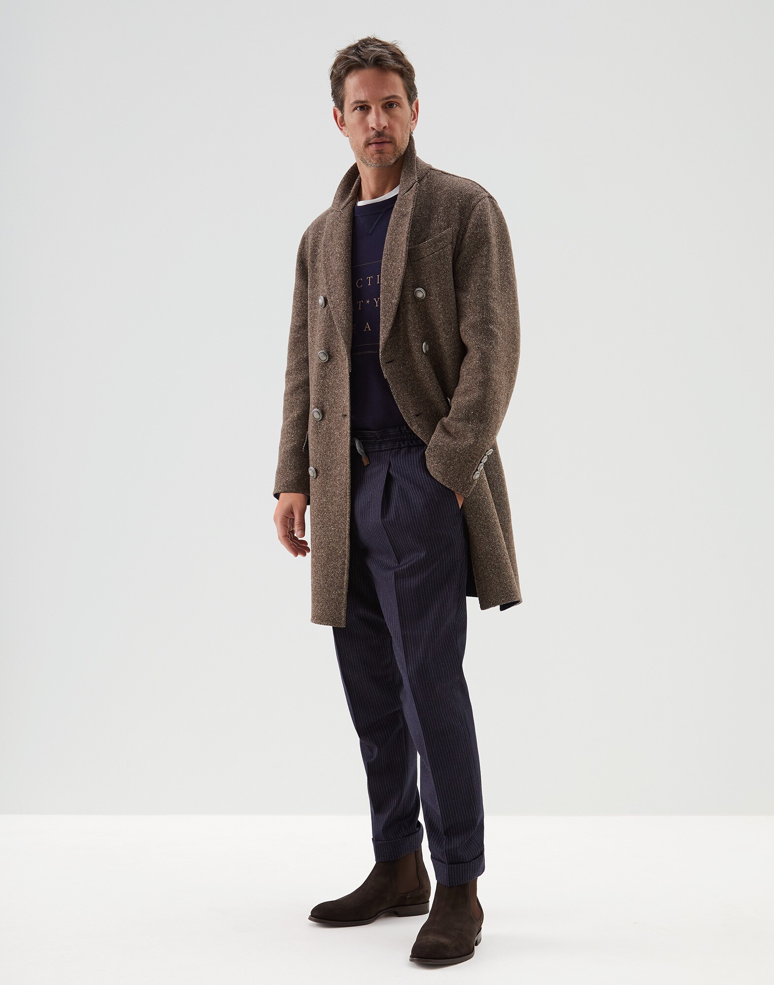 202MOUTFIT18V image number 0