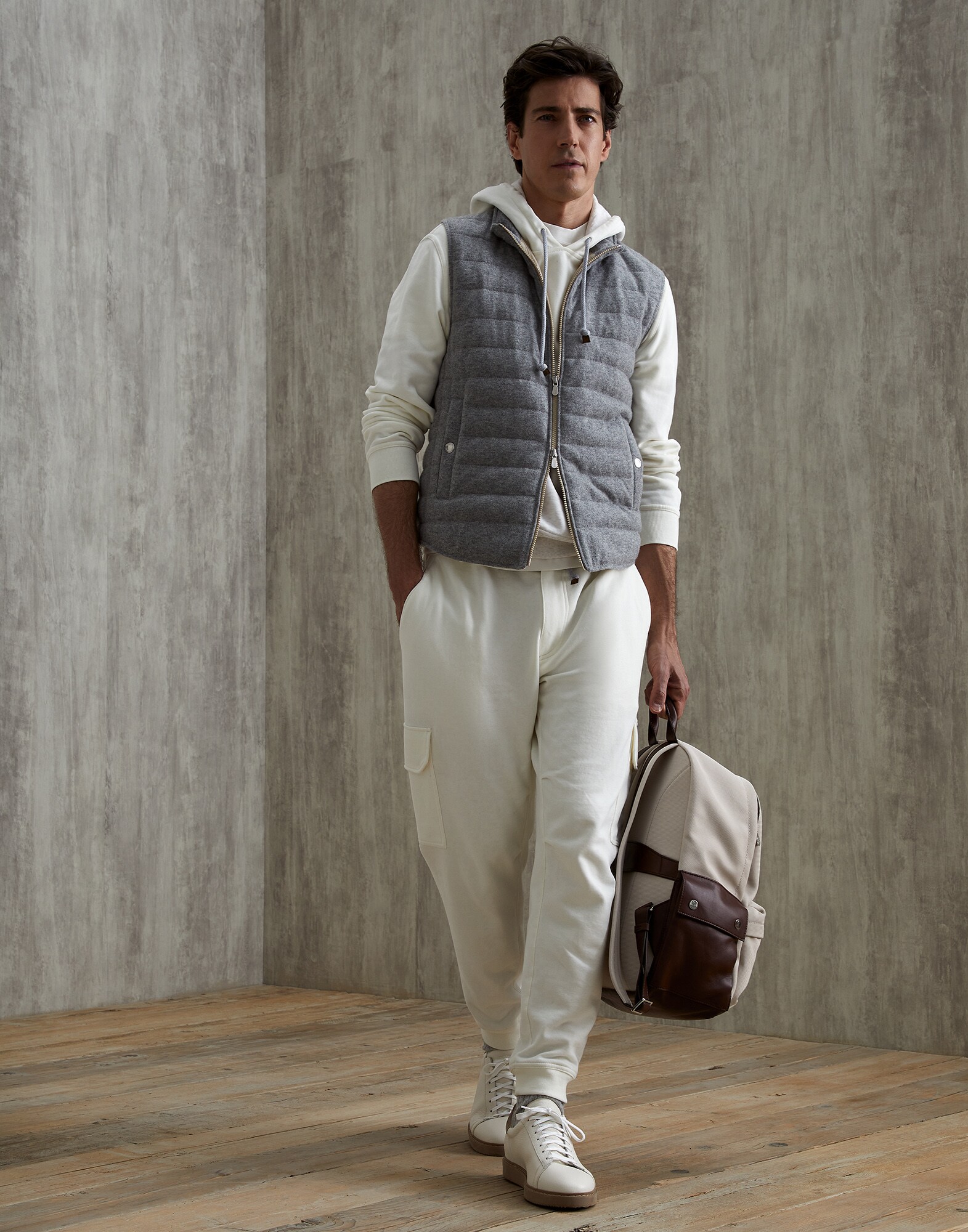 Sweatshirt - Full look