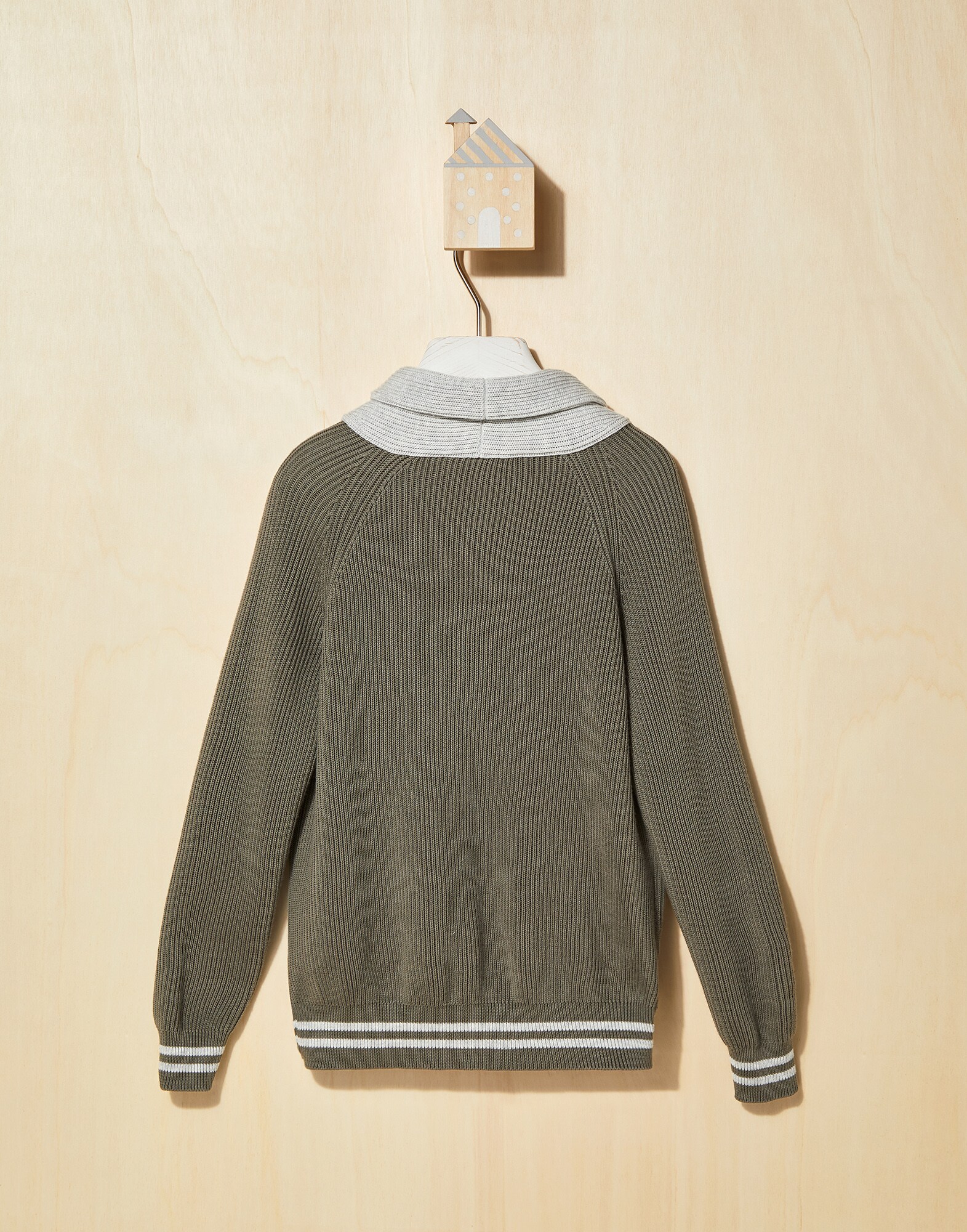 Cardigan - Back view