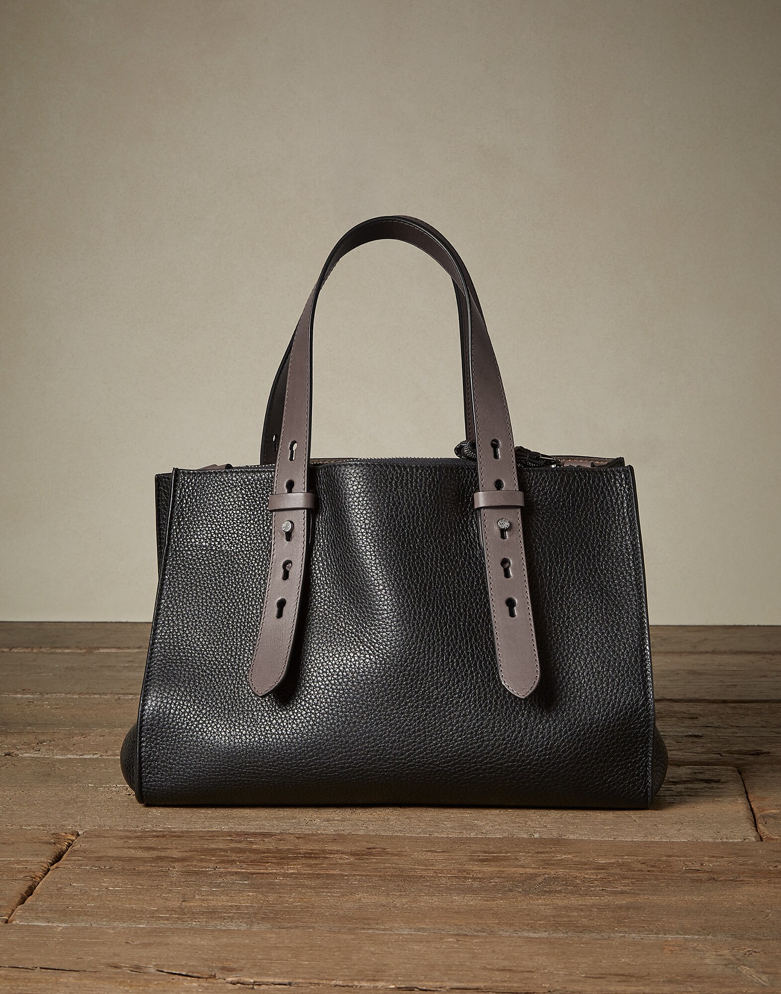 Shopper Bag Black Woman 1 - Brunello Cucinelli
