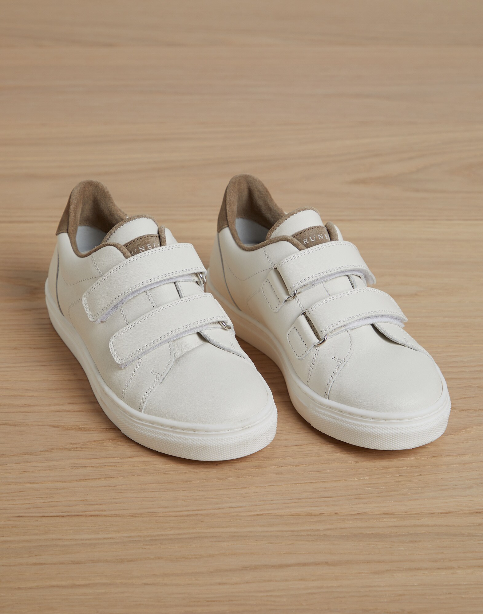 Sneakers - Front view