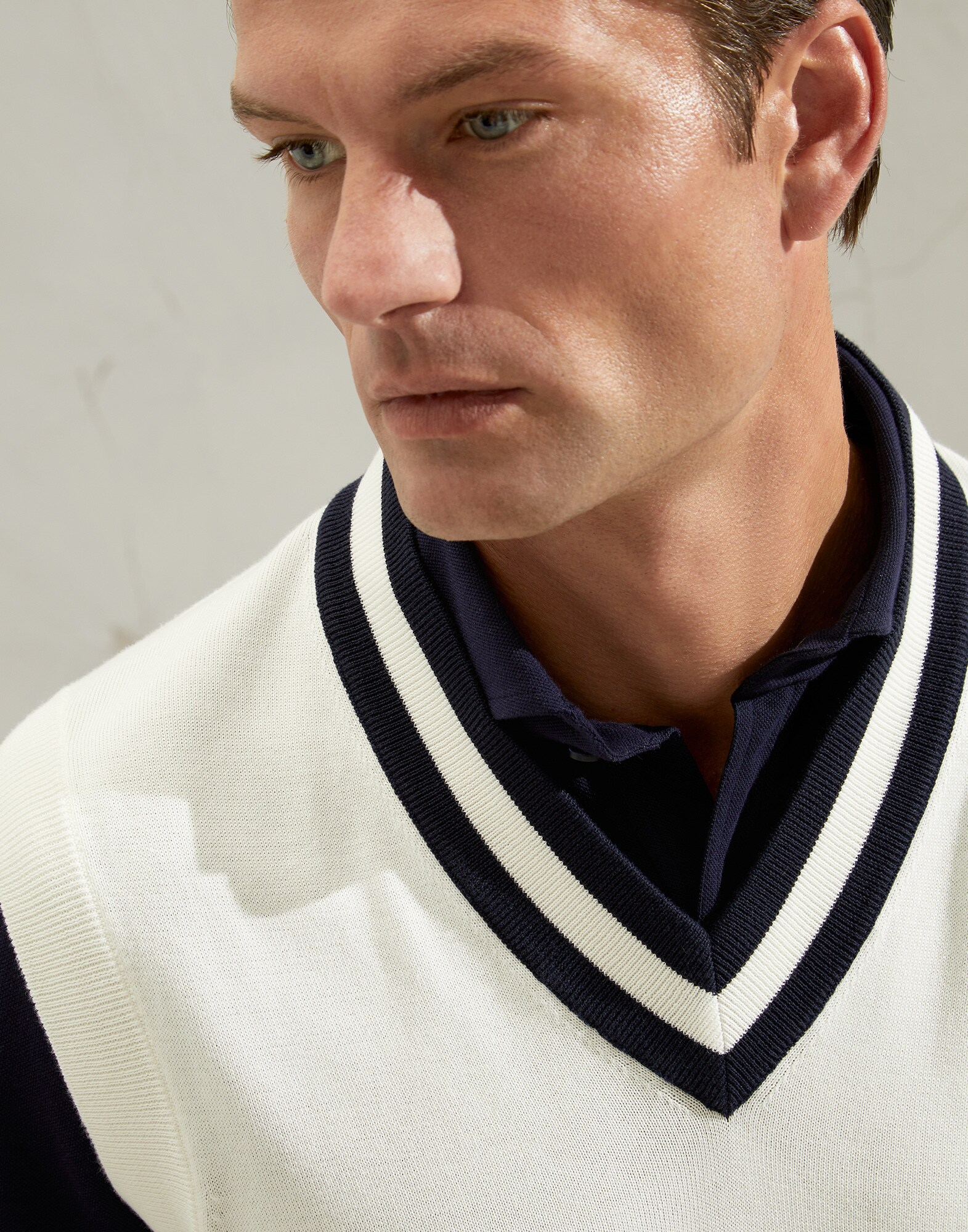 Pull Col V - Detail