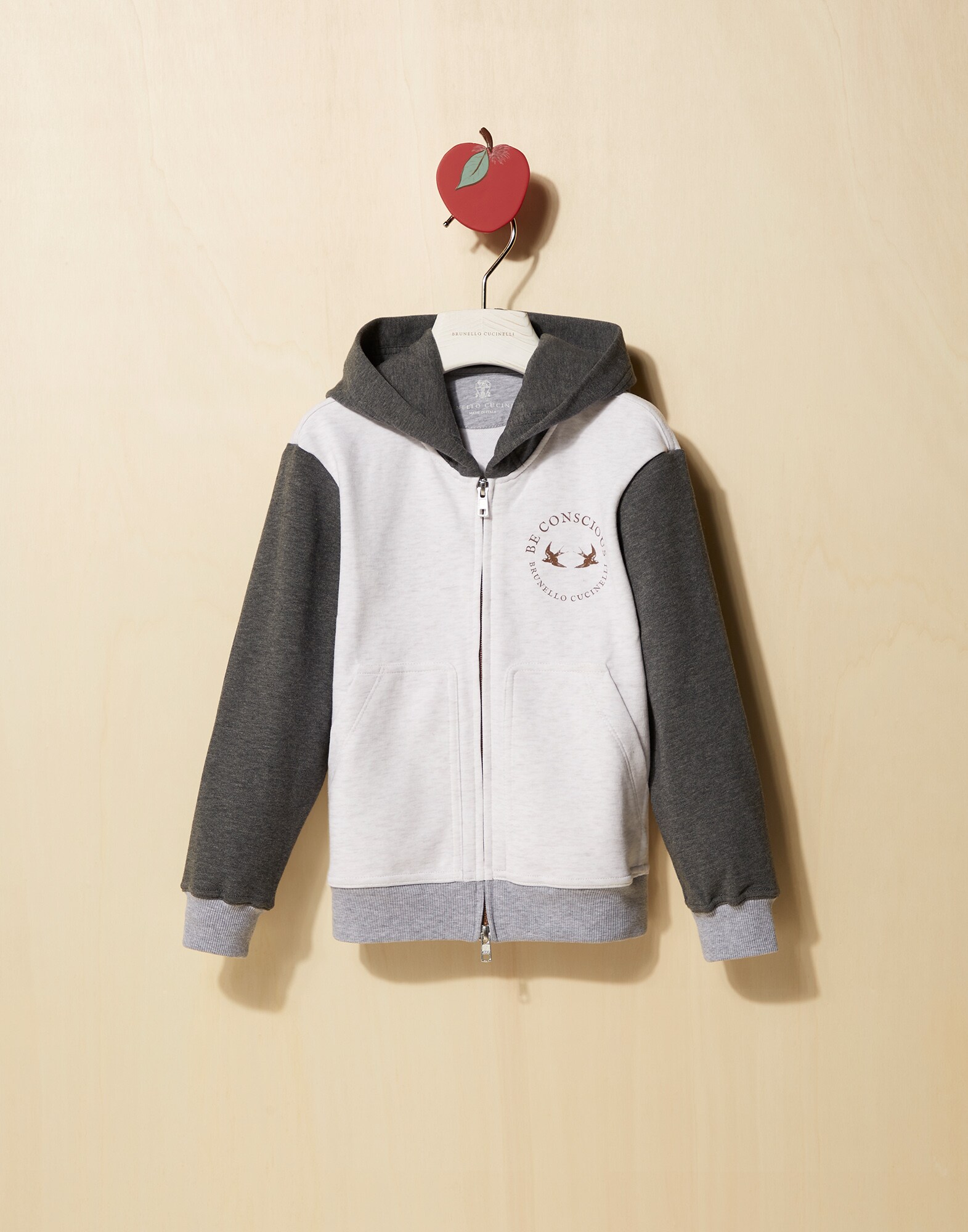 Topwear - Vista frontal