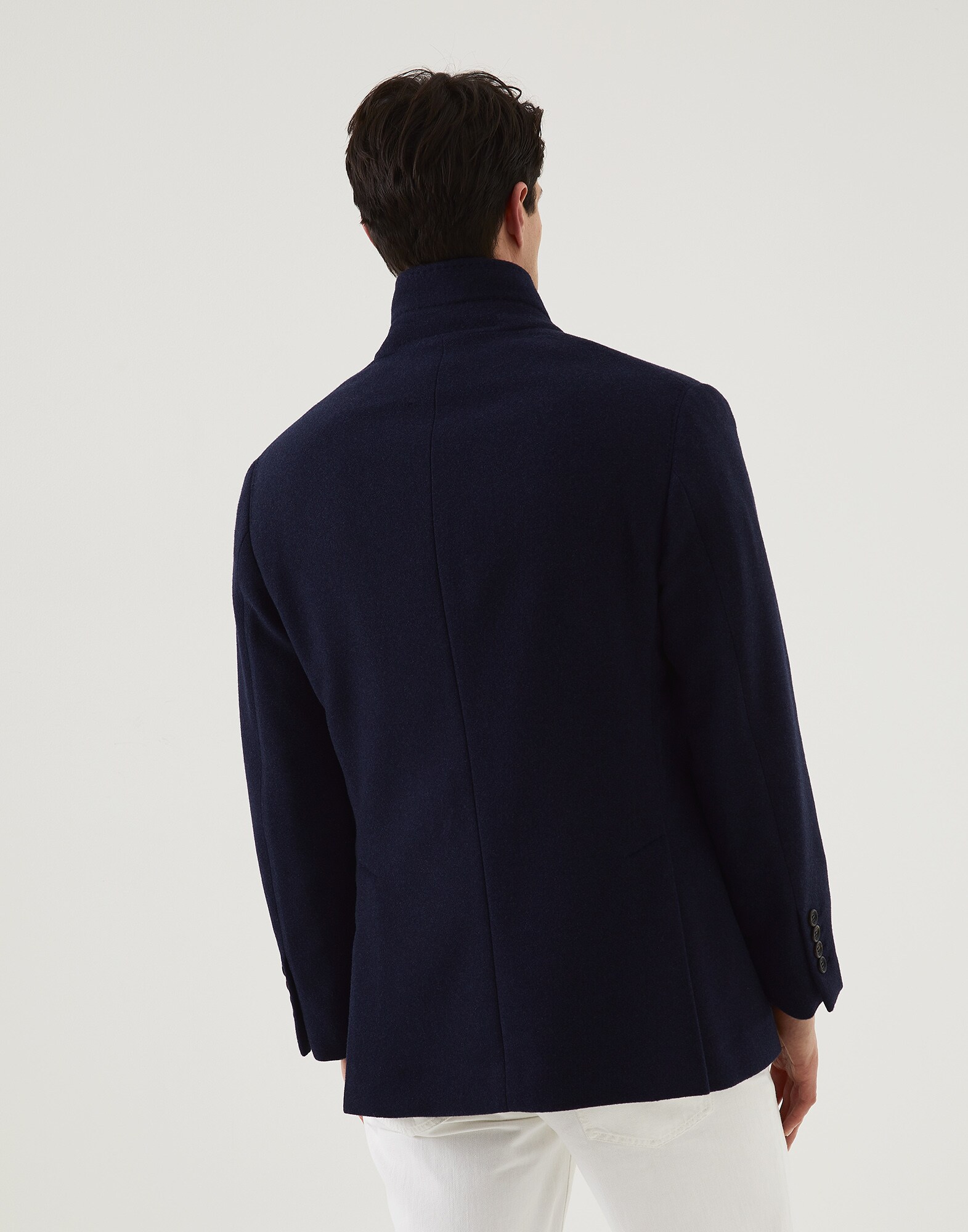 Outerwear - Vista trasera