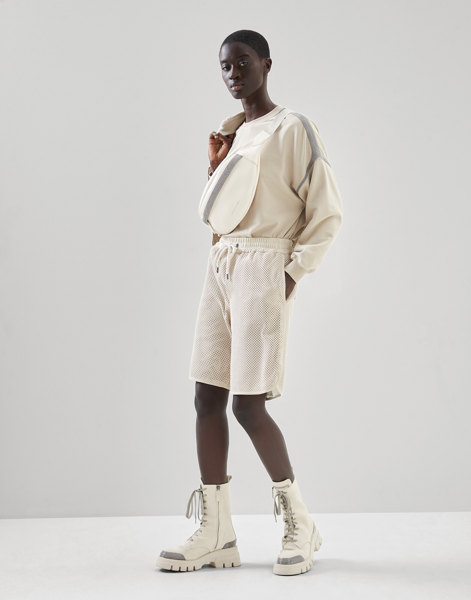 Sweatshirt - Full look