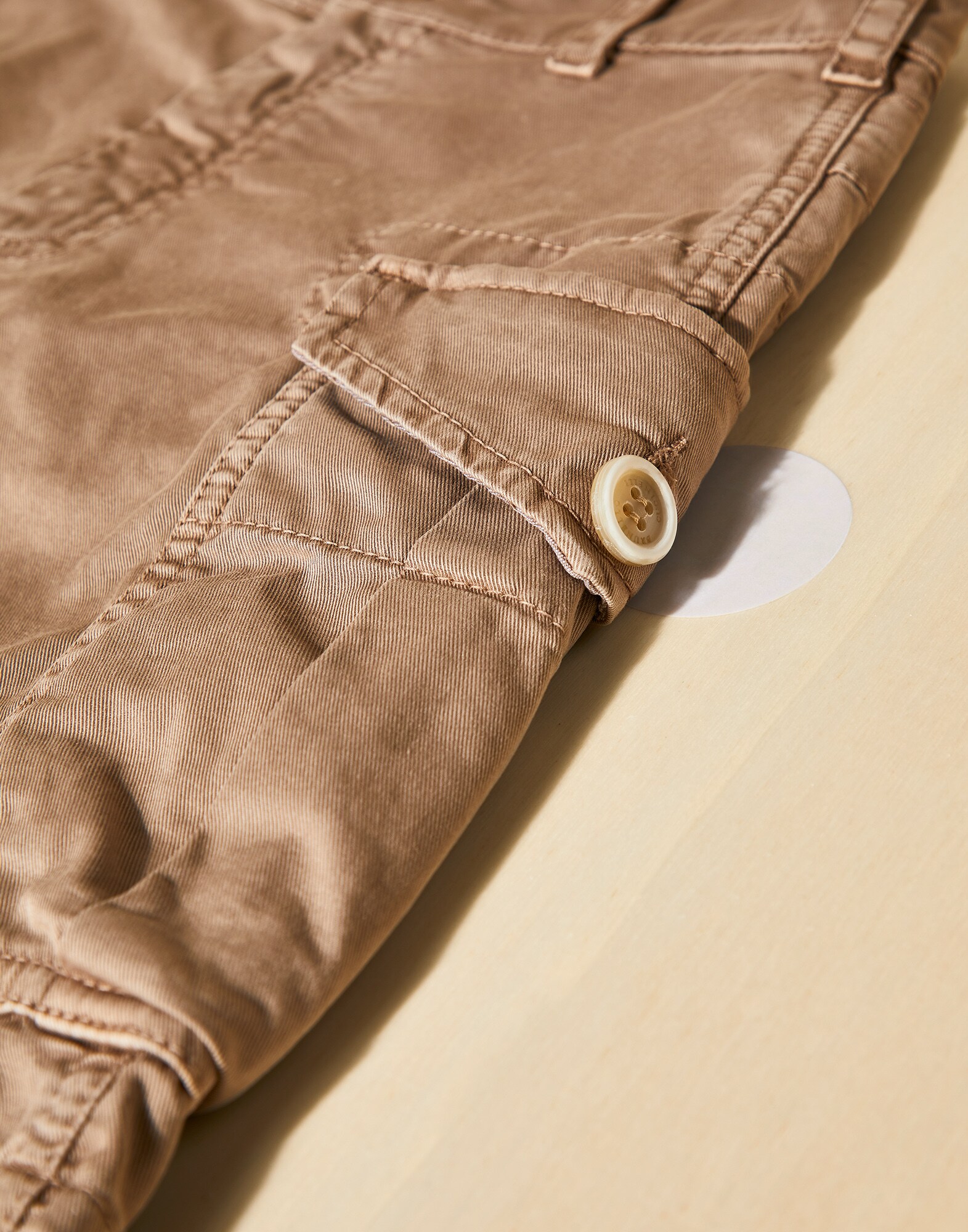 Bermuda Shorts - Detail view