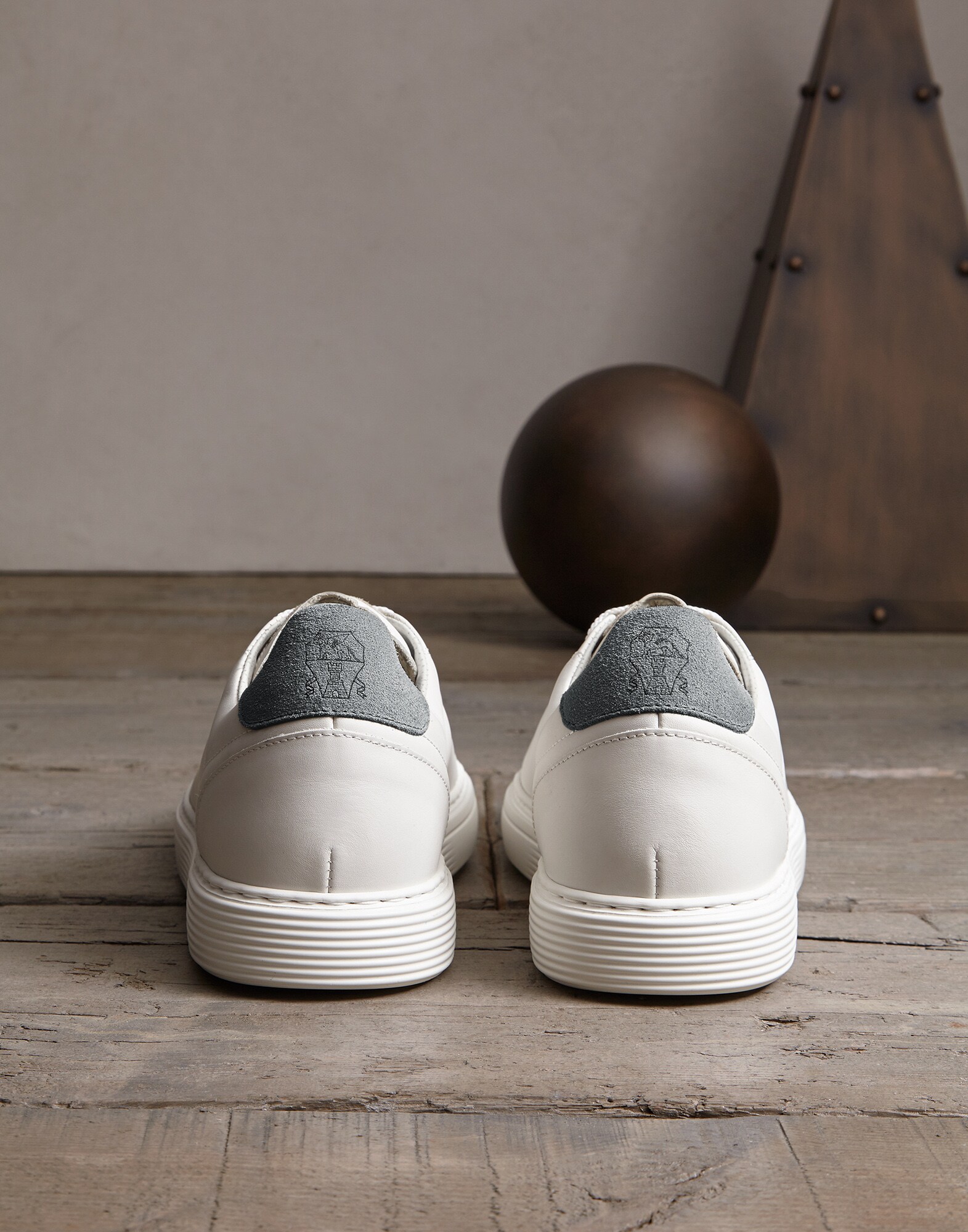 Sneakers - Back