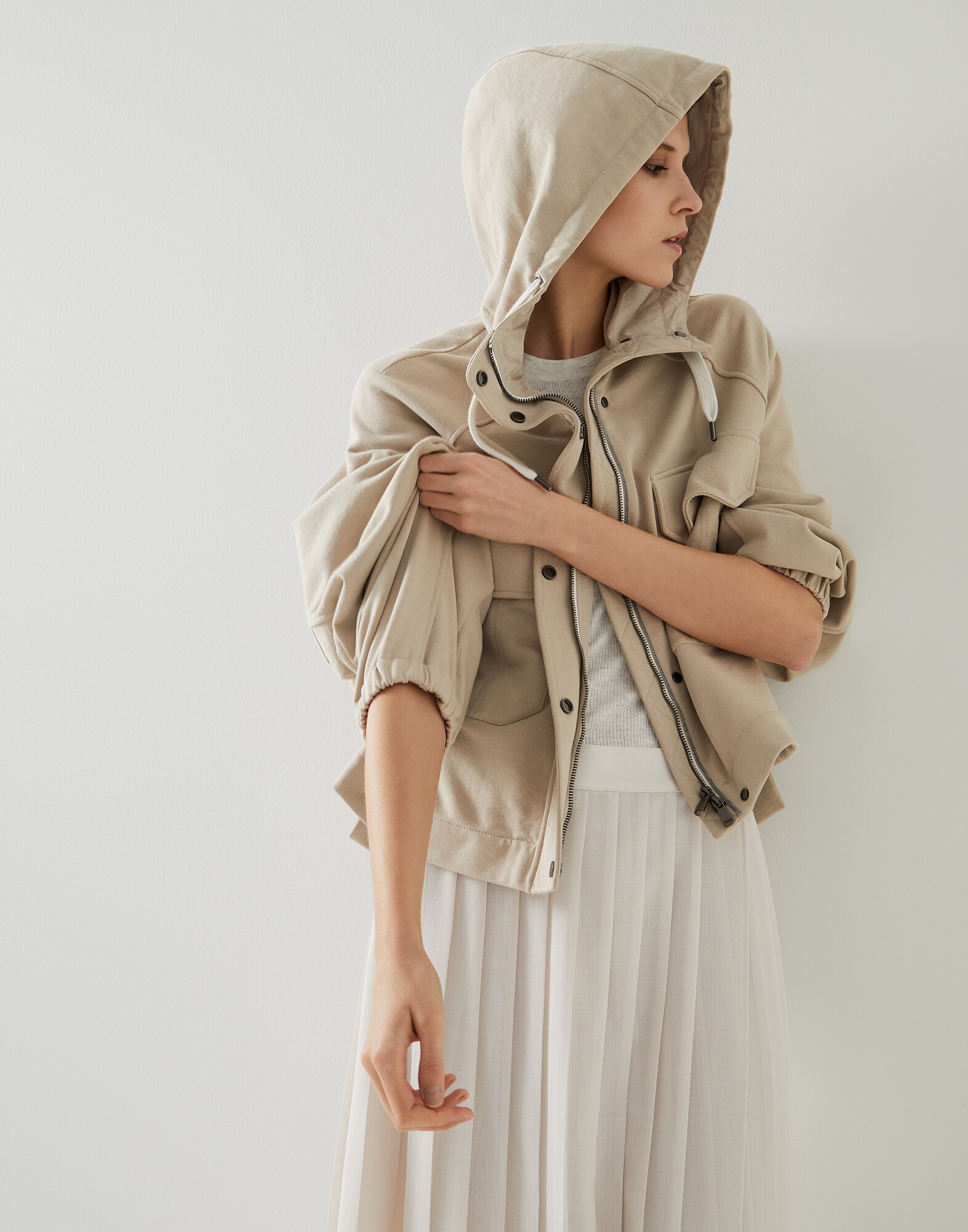 Sweatshirt - Editorial view