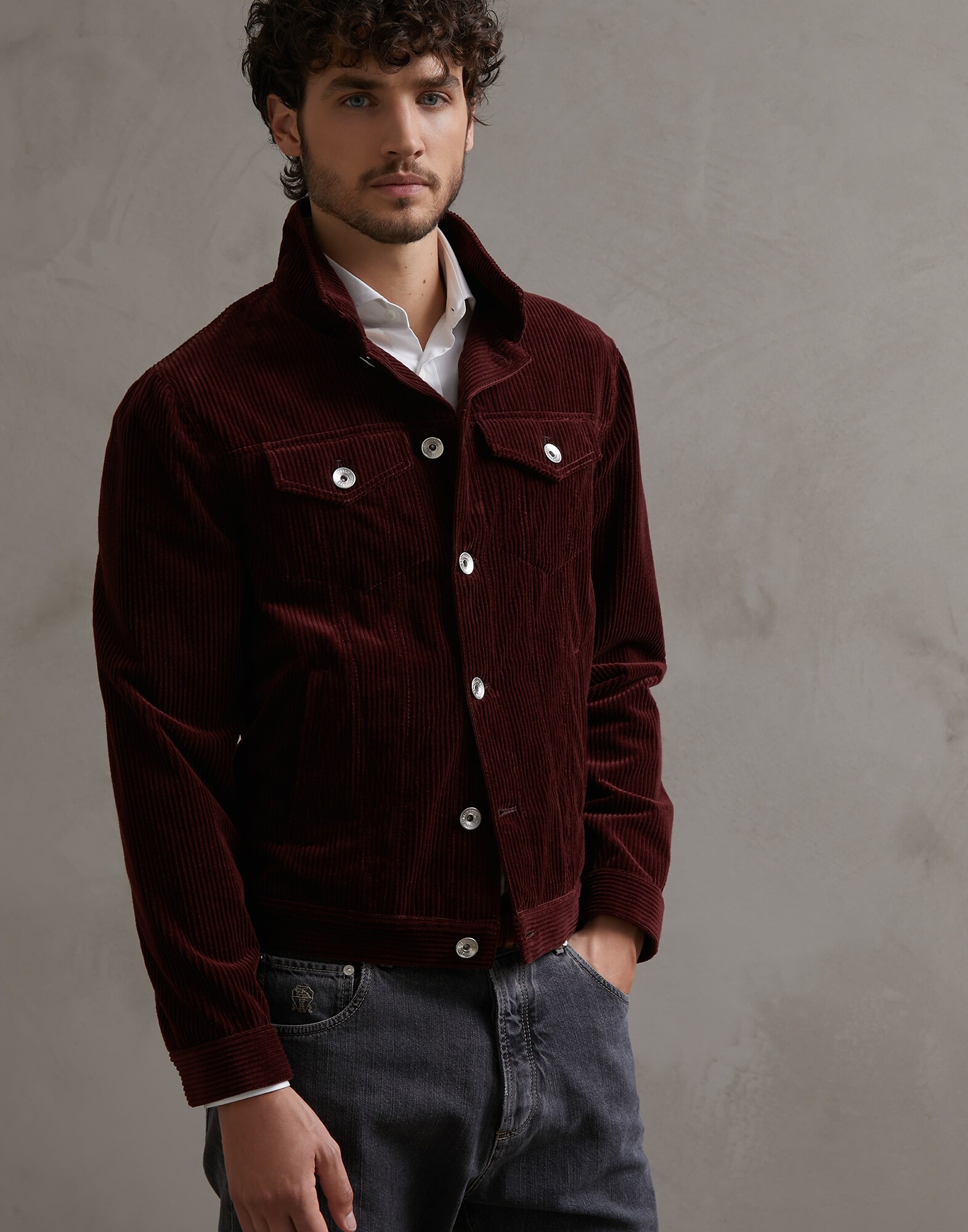 Vêtements Outerwear - Vue frontale