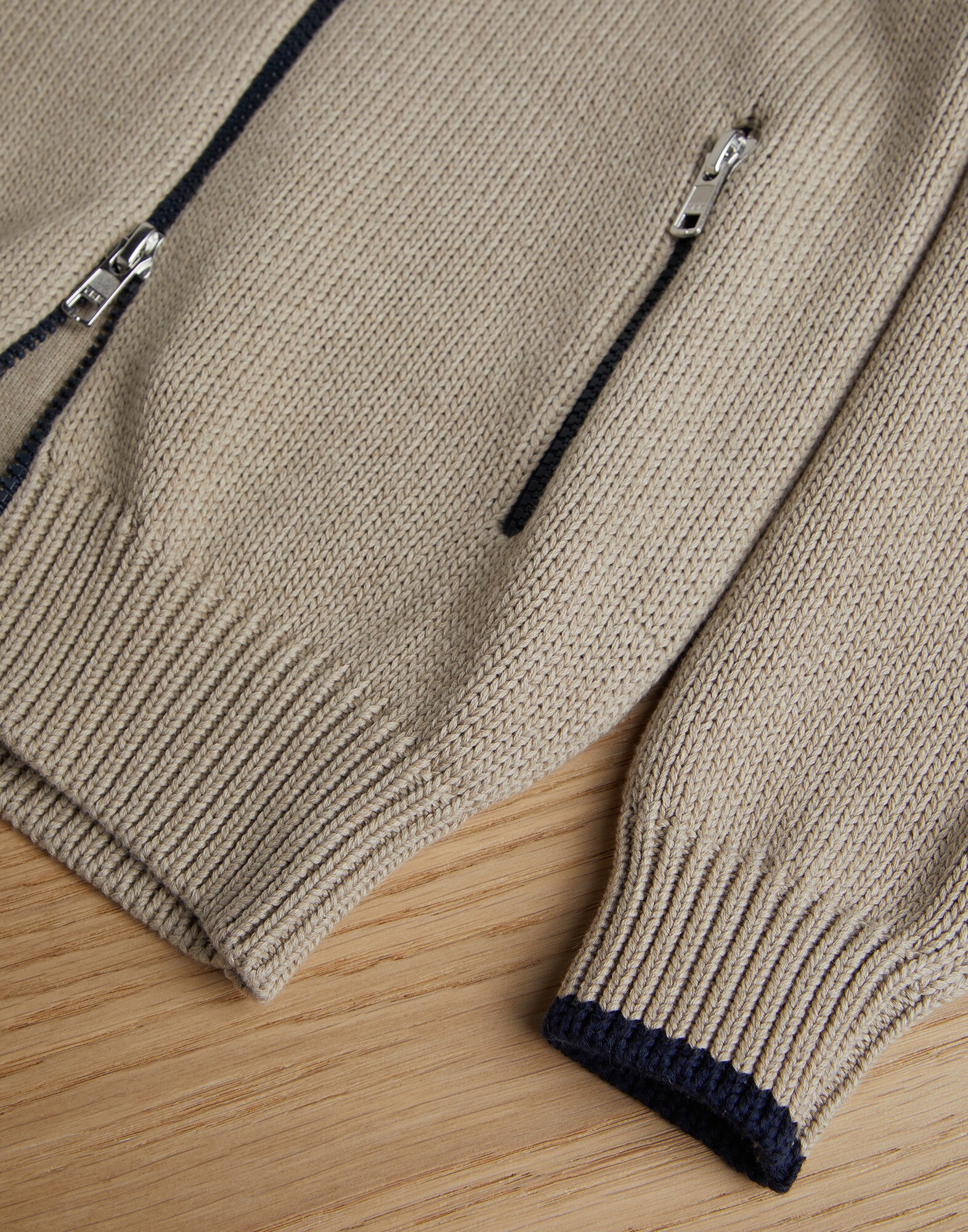 Hooded Cardigan - Detail view