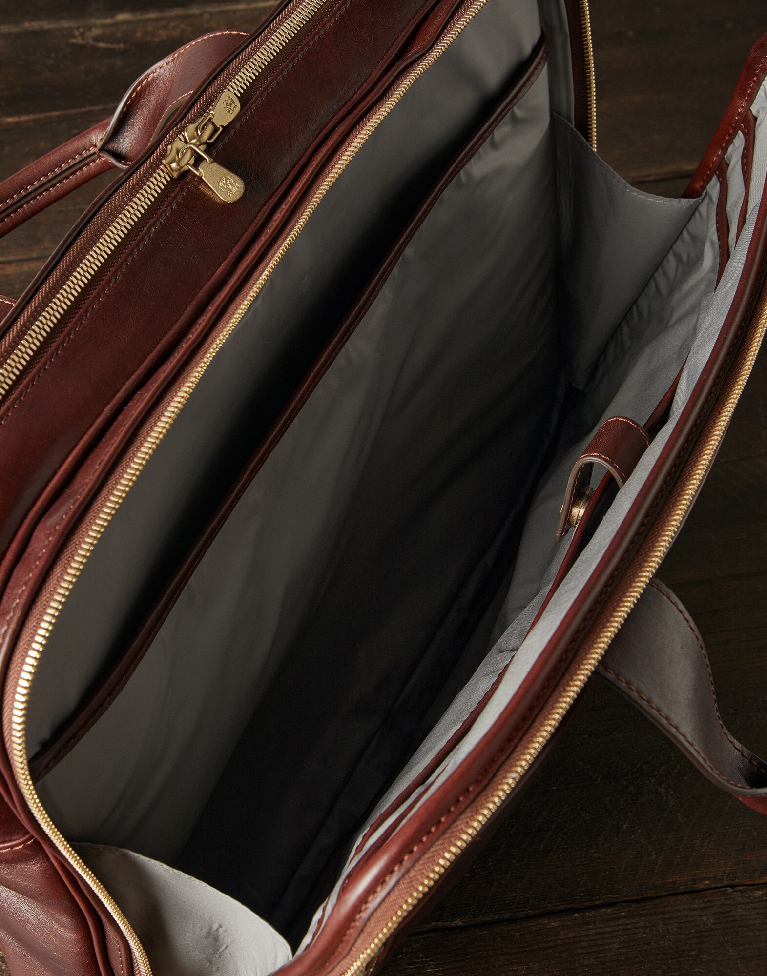 Office Bag - Full look