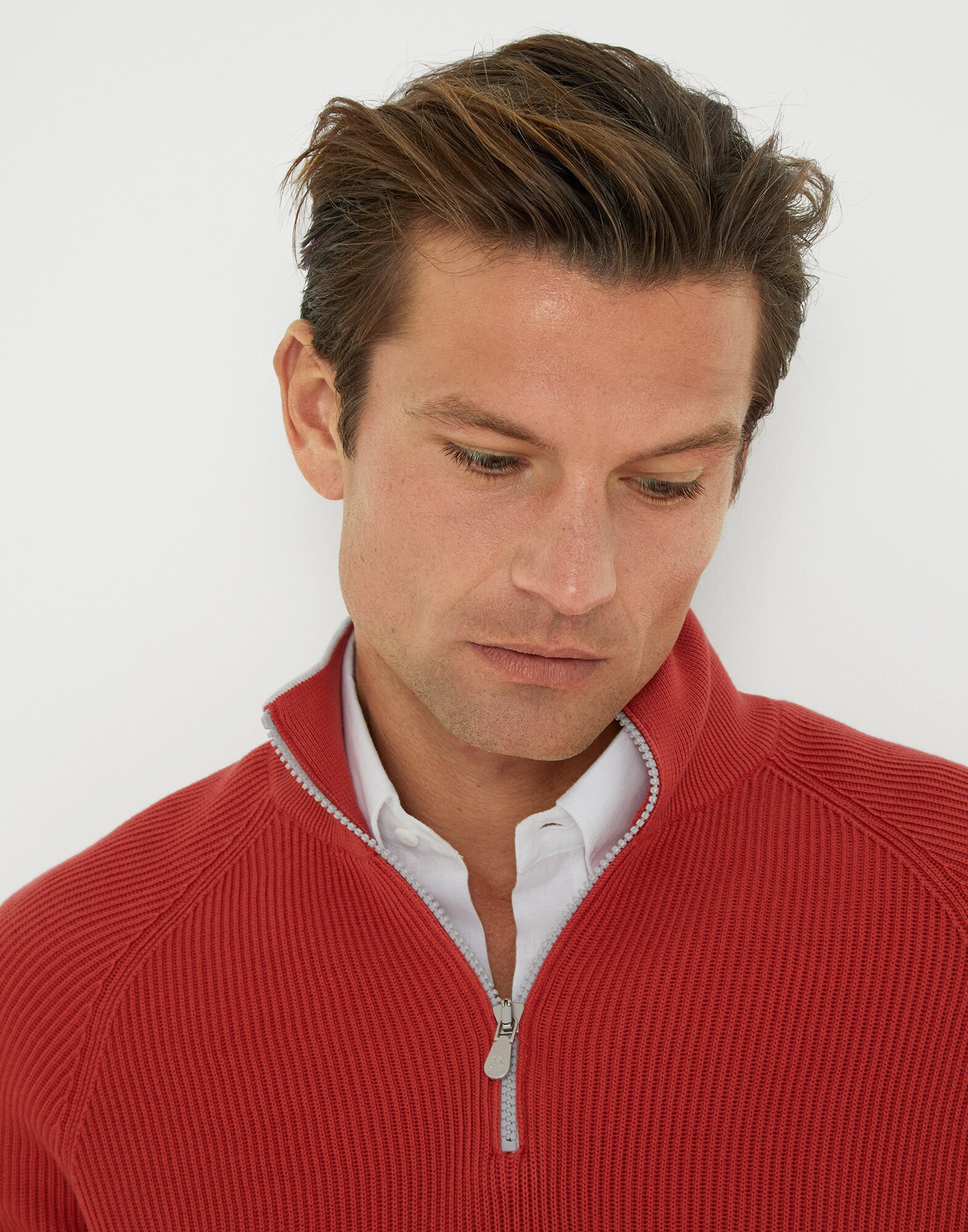 Sweater with zip opening - Detail
