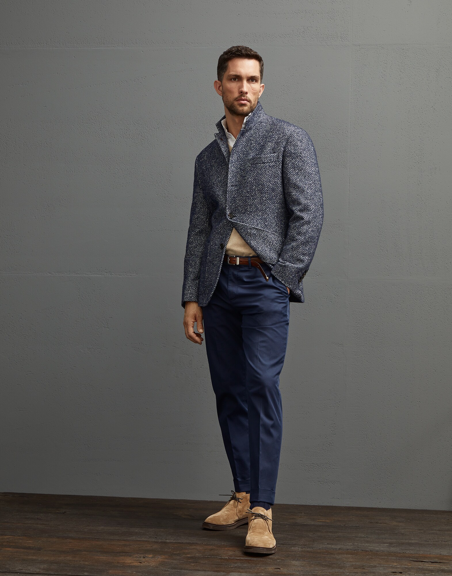 V-neck - Full look