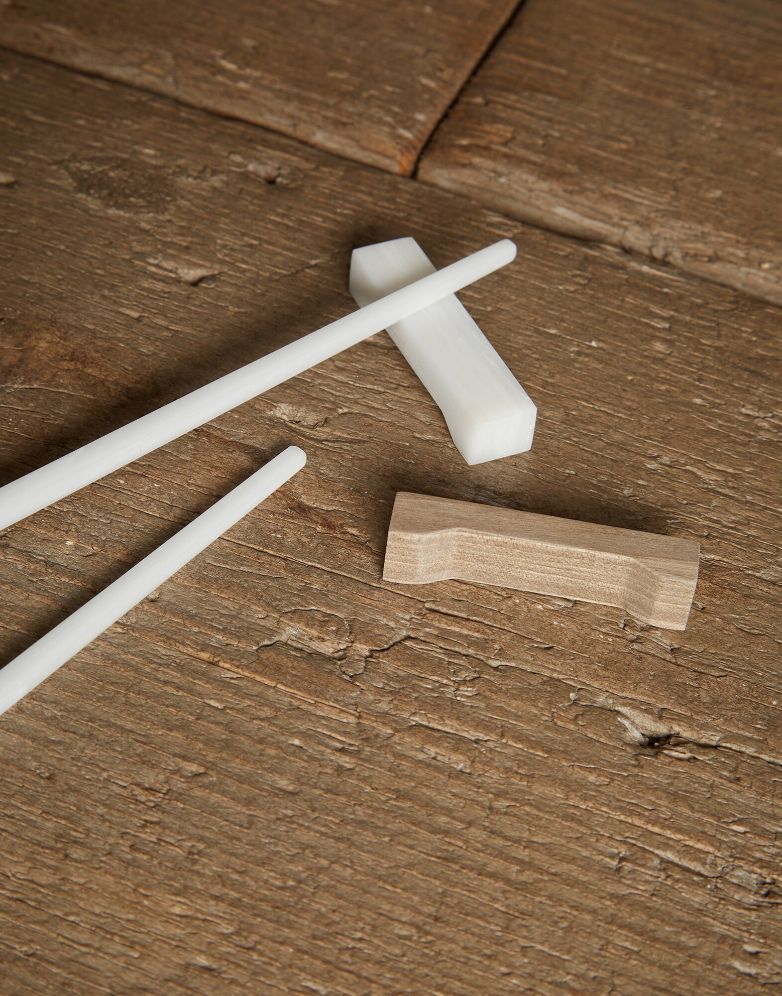 Kitchen Utensils White Lifestyle 2 - Brunello Cucinelli