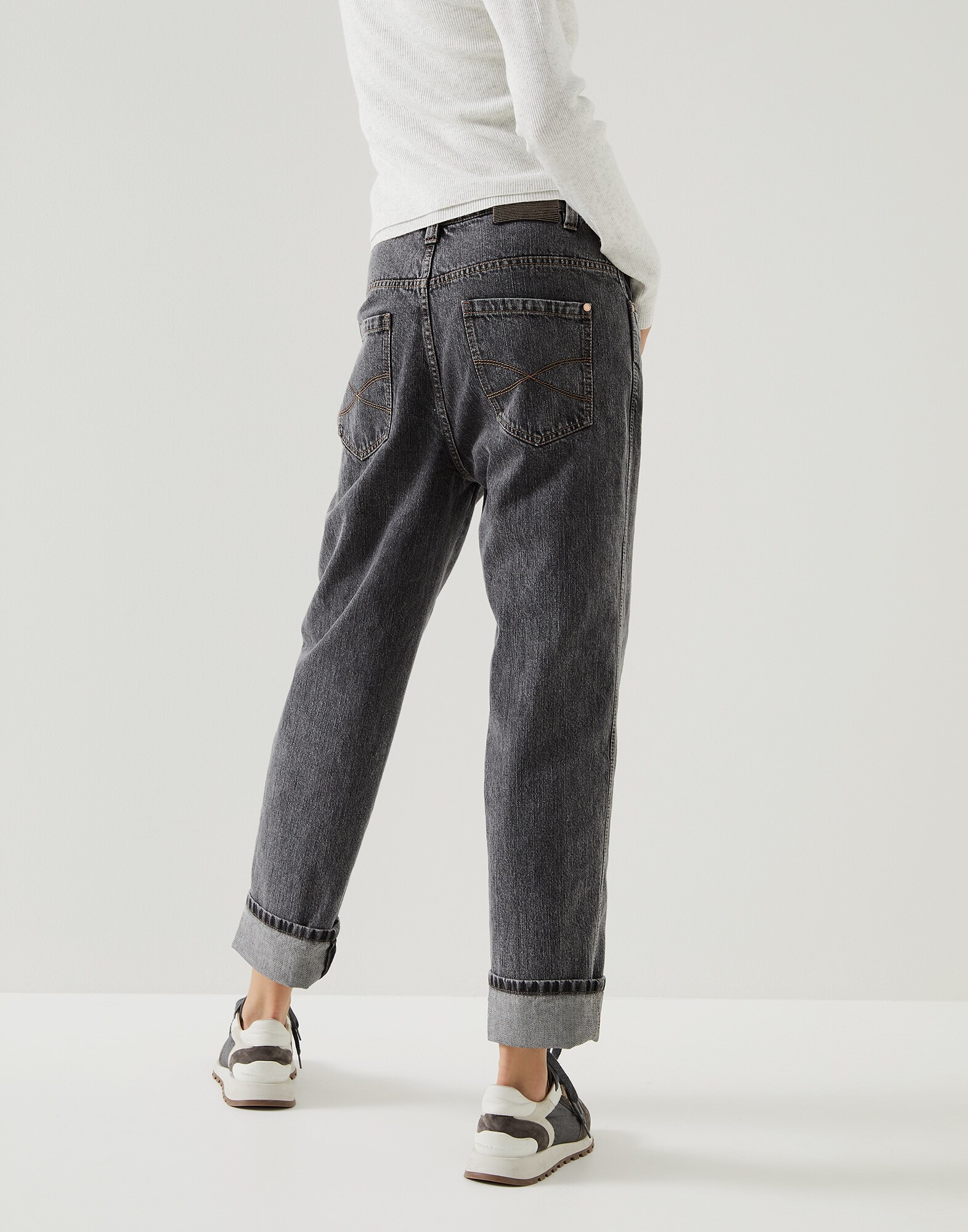 Regular - Back view