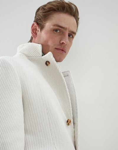 Coat - Detail view