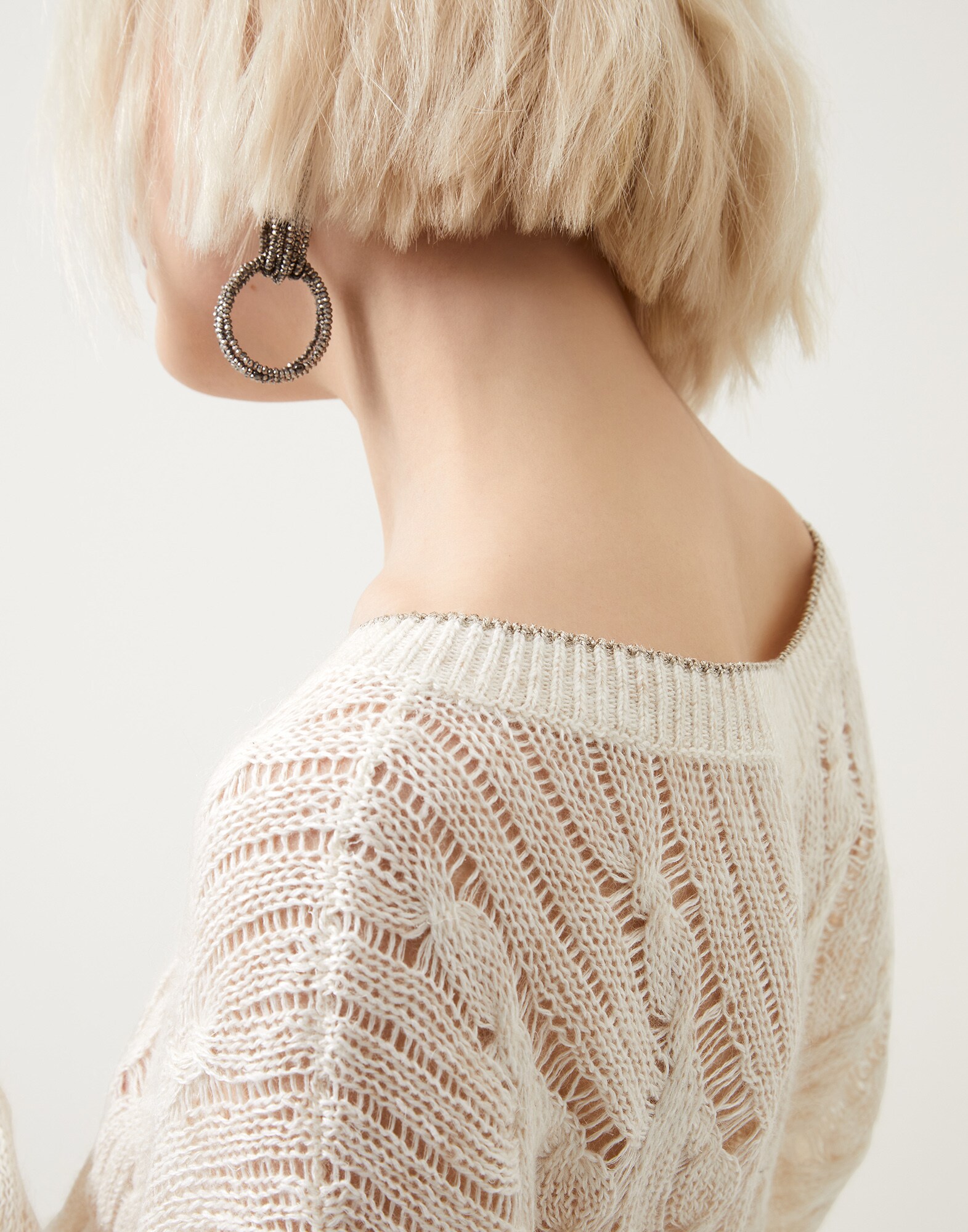 Scoop Neck - Detail
