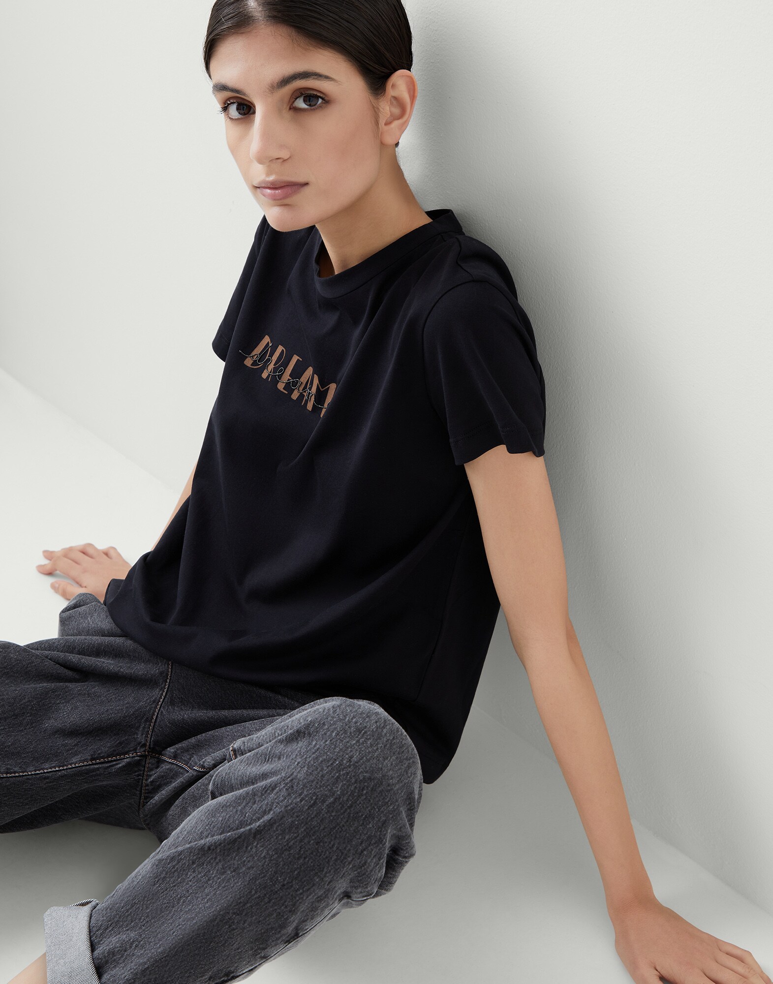 Short Sleeve T-Shirt - Editorial view