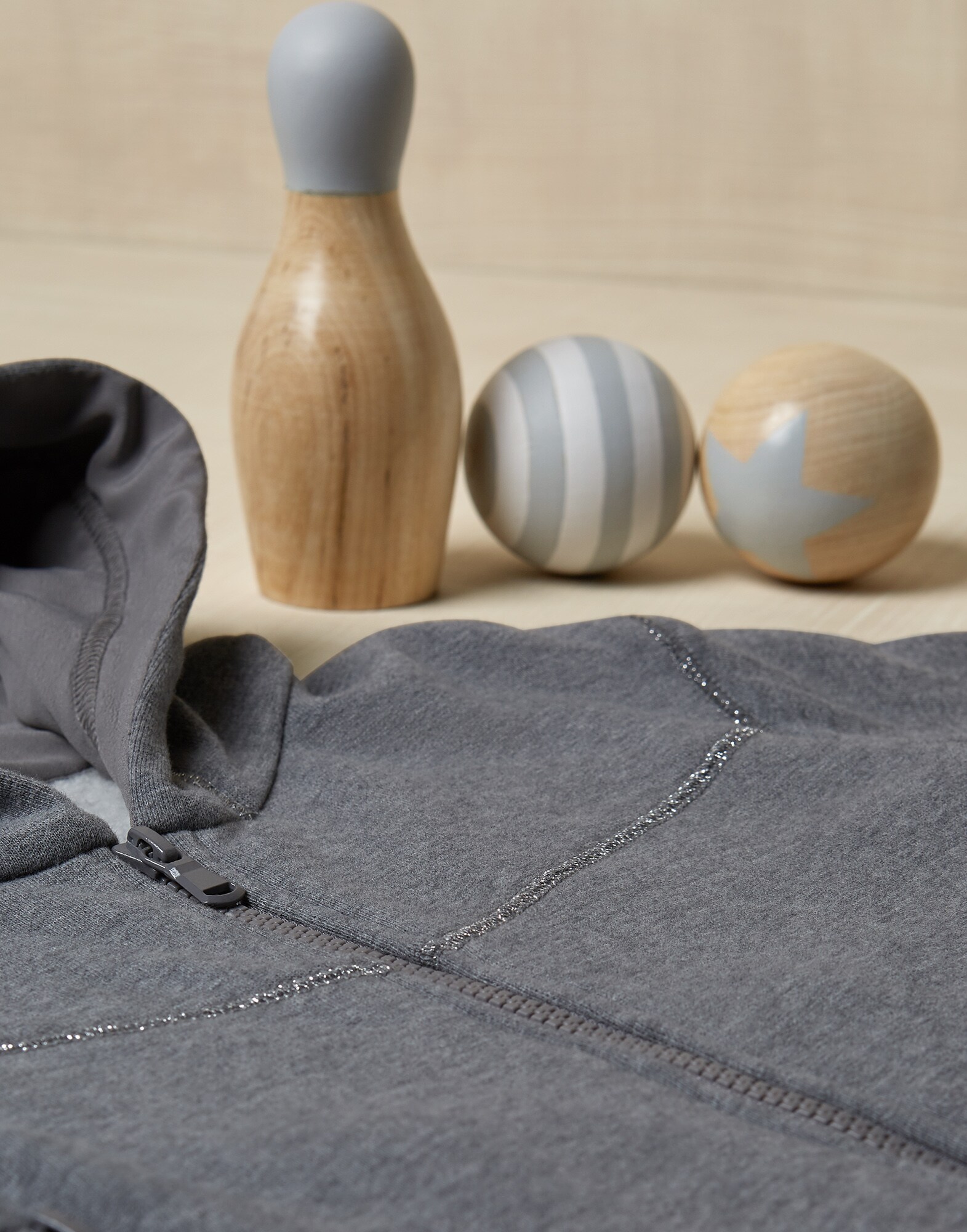 Topwear - Detail