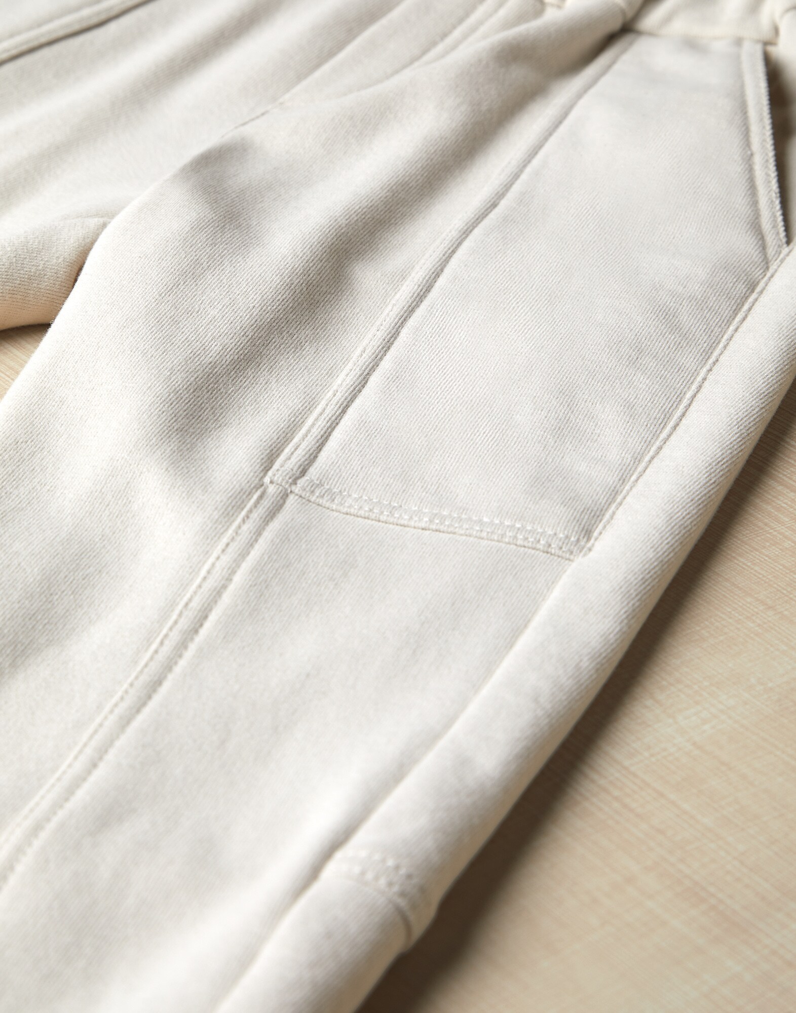 Trousers - Detail view