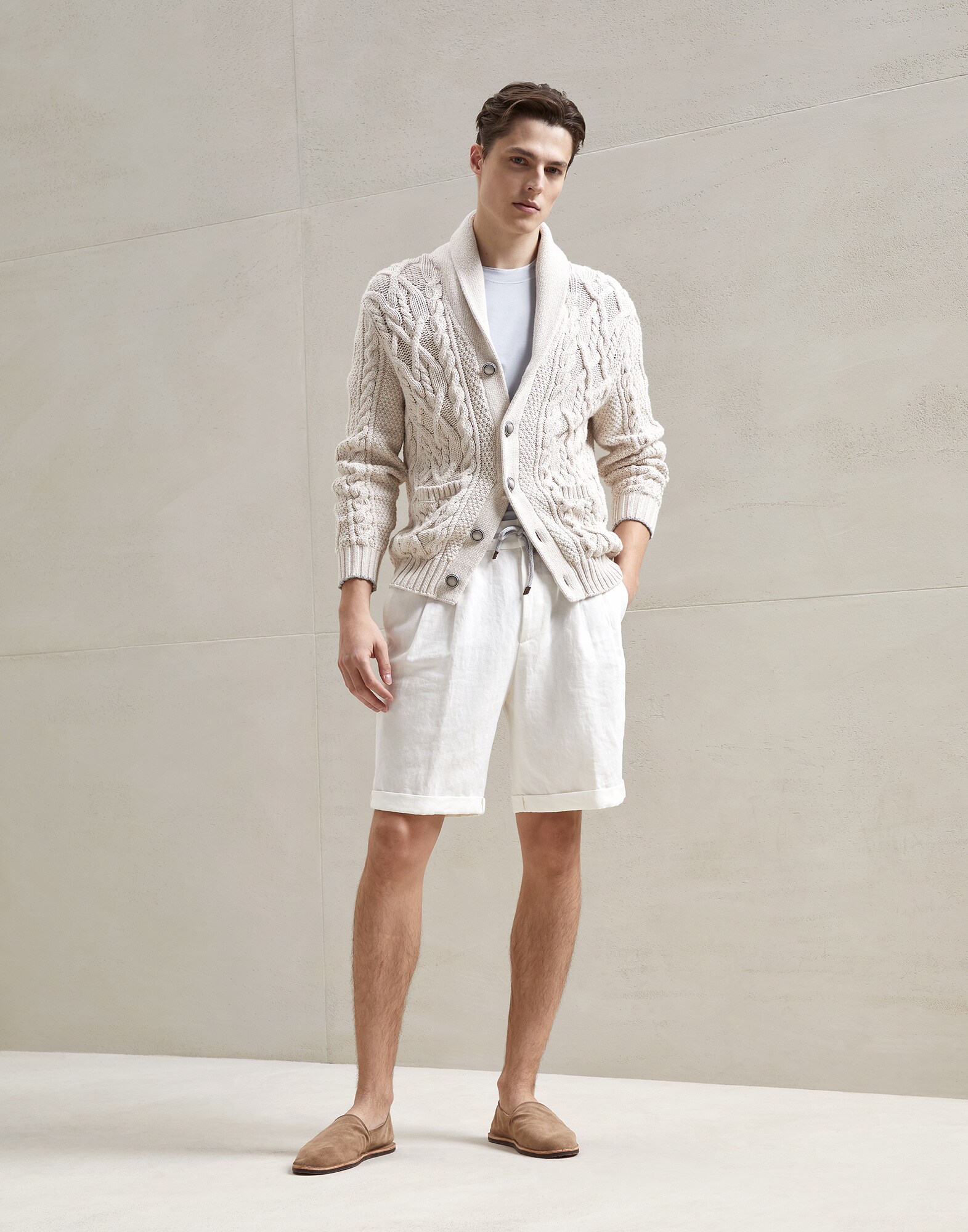 Short Sleeve T-Shirt - Full look