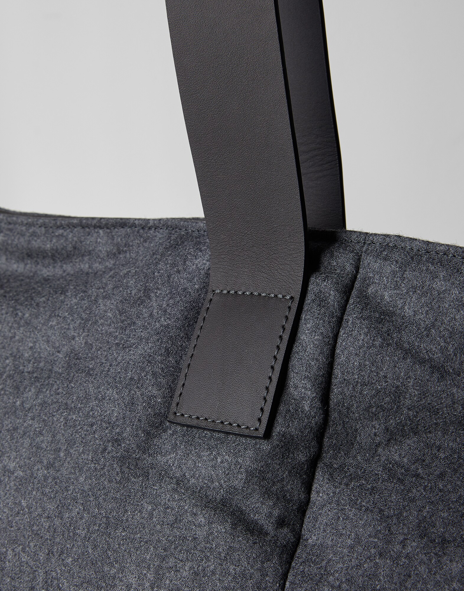 Tote Bags - Detail view