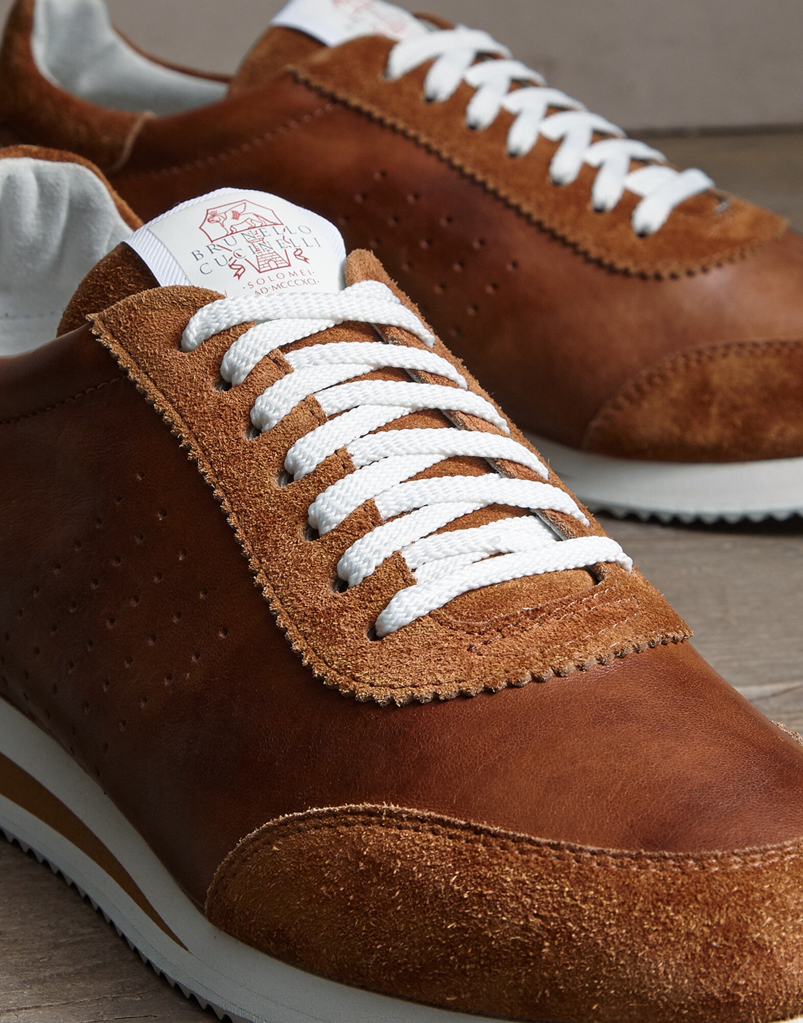 Sneakers - Detail