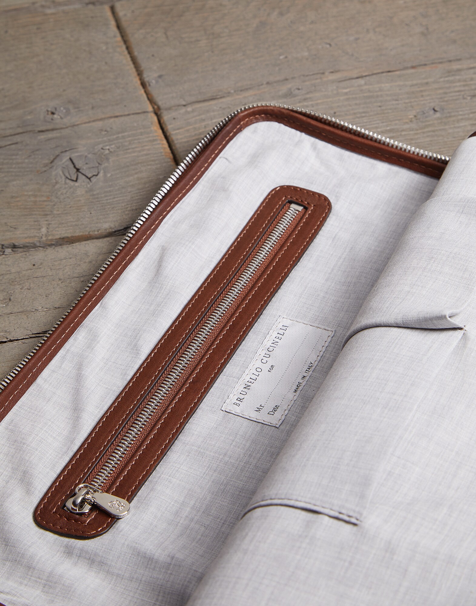 Document Holder Bark Man 2 - Brunello Cucinelli
