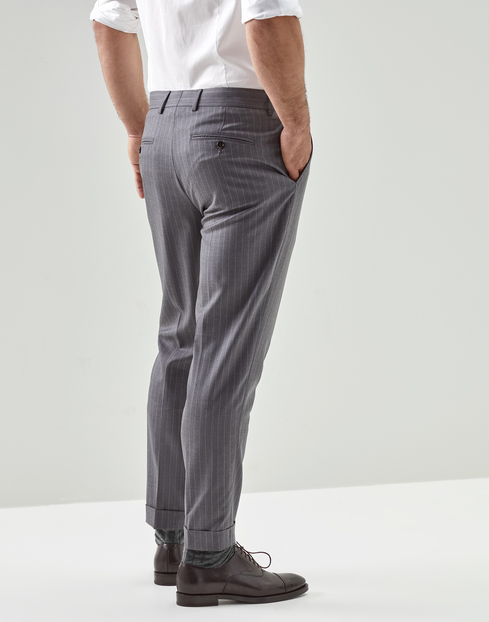 Flat front - Back view